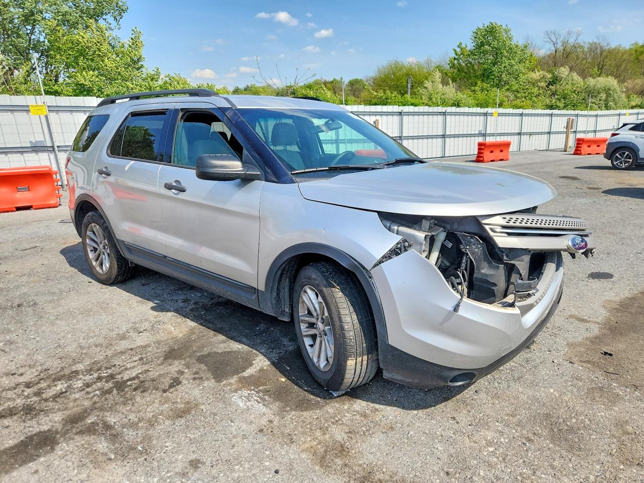 2015 Ford Explorer Silver vin: 1FM5K7B81FGA11872