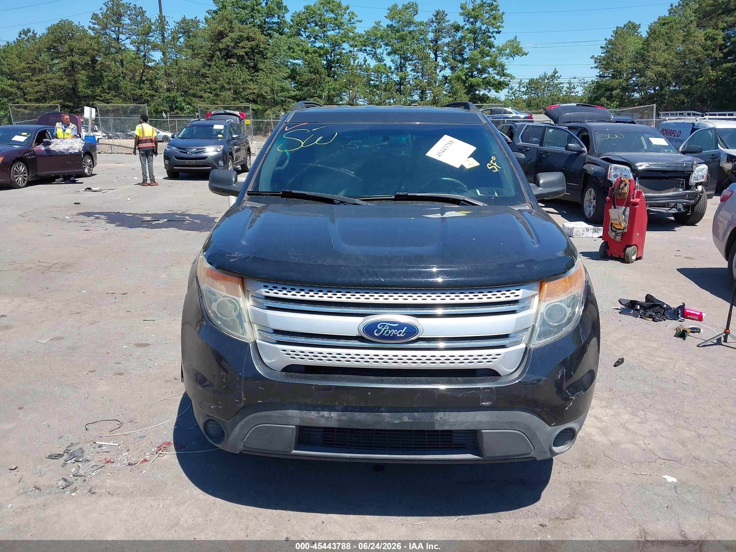 2015 Ford Explorer   Black vin: 1FM5K7B81FGA91058