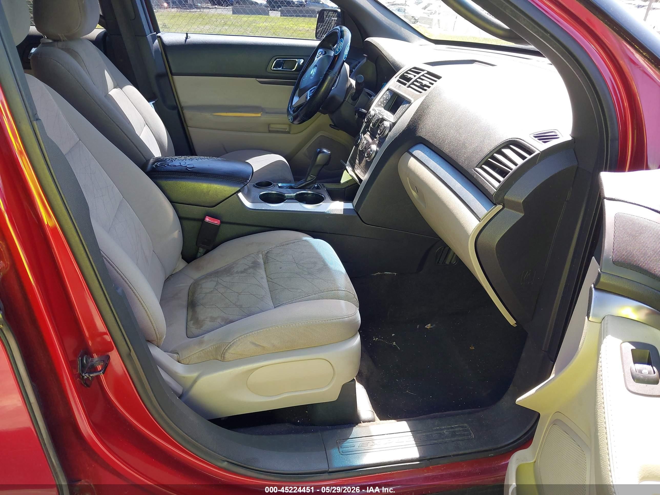 2015 Ford Explorer Red vin: 1FM5K7B81FGC45140