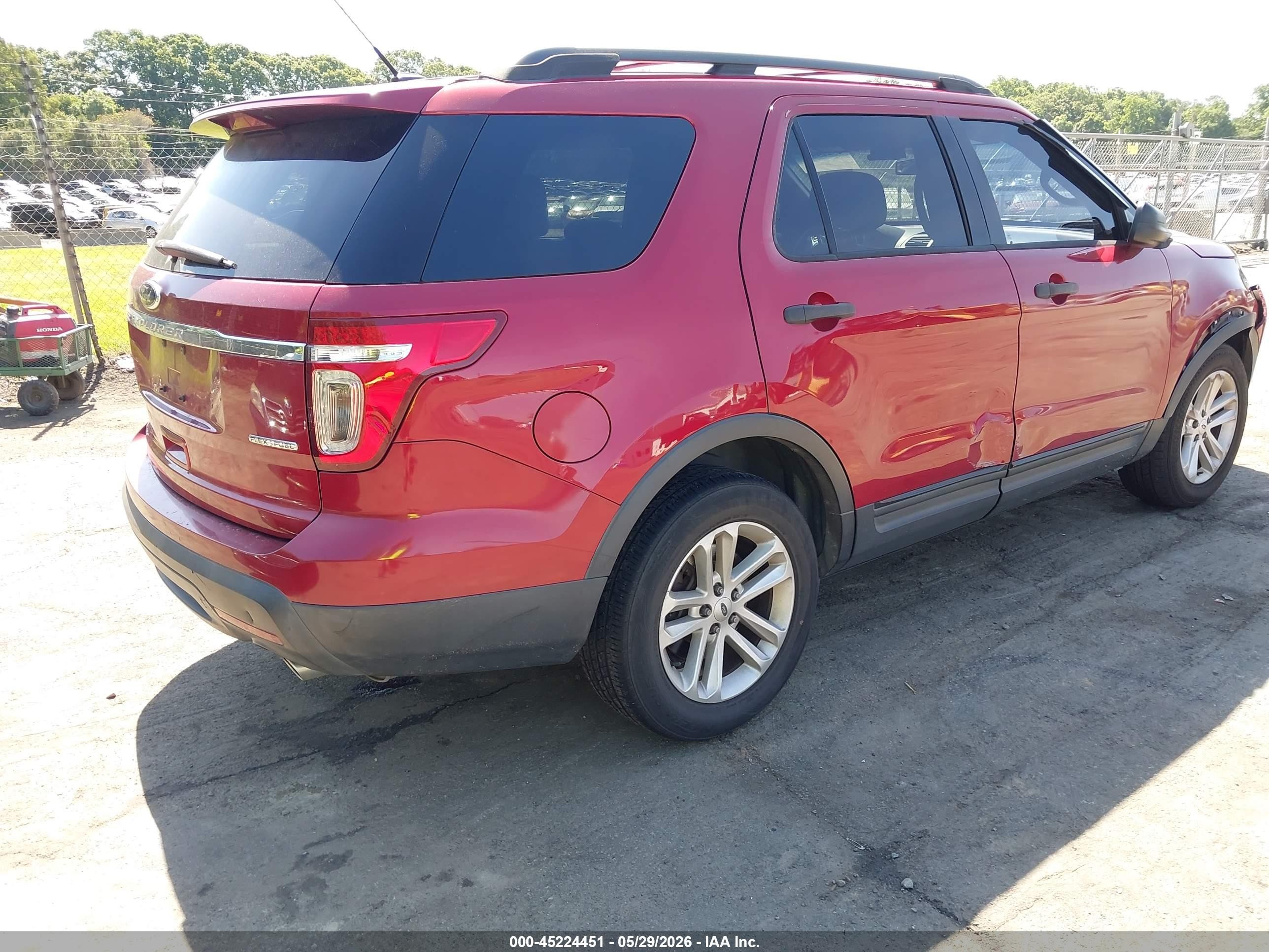 2015 Ford Explorer Red vin: 1FM5K7B81FGC45140