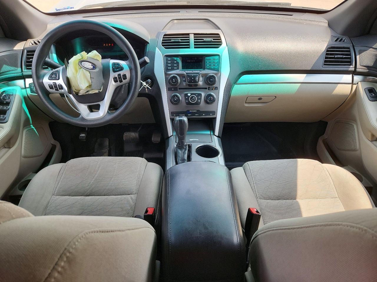 2013 Ford Explorer Silver vin: 1FM5K7B82DGB63141
