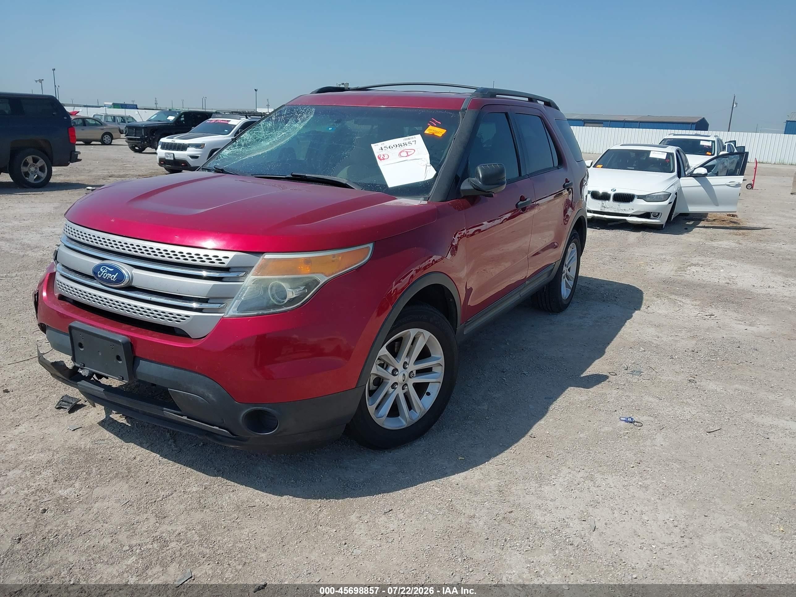 2015 Ford Explorer   Maroon vin: 1FM5K7B82FGA02601
