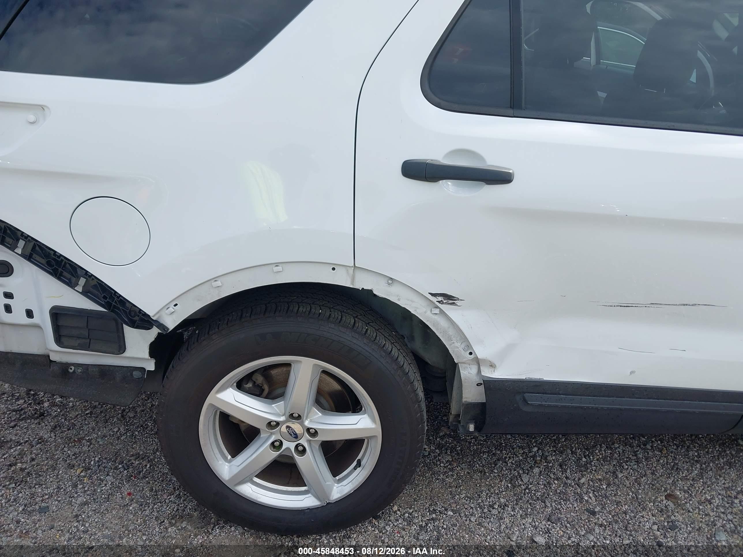 2018 Ford Explorer   Белый vin: 1FM5K7B82JGB09379
