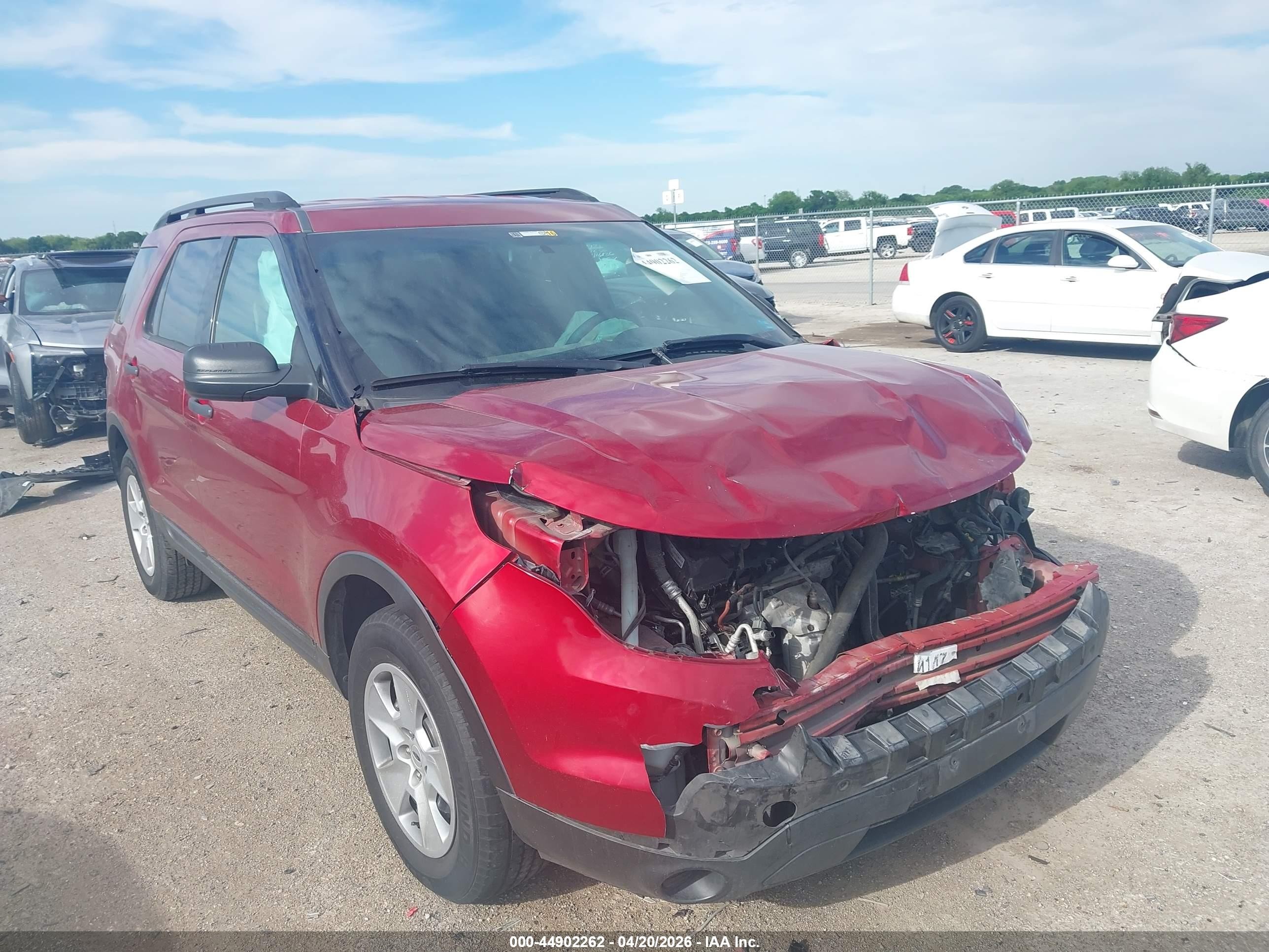 2014 Ford Explorer   Red vin: 1FM5K7B83EGA03061