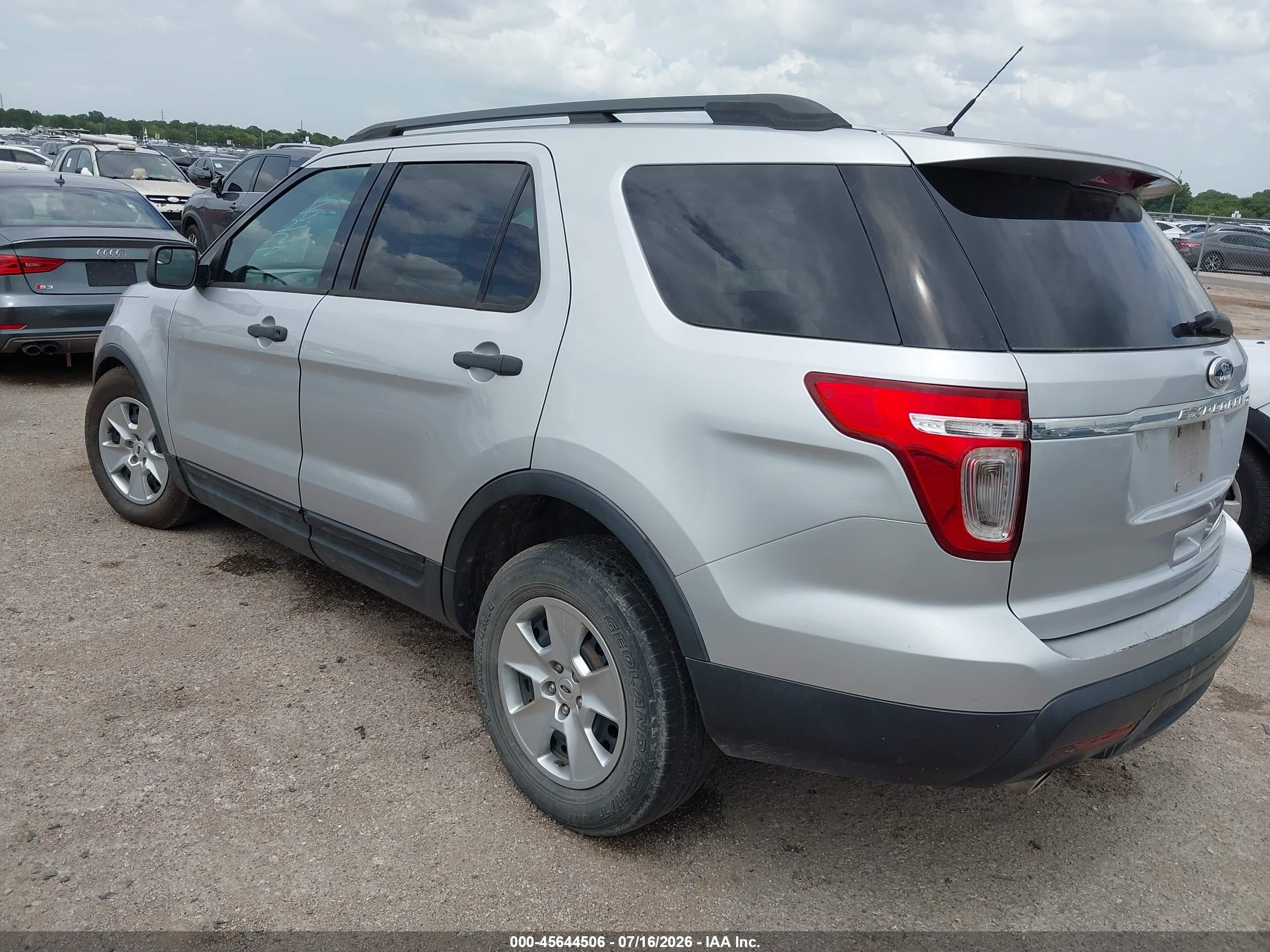 2014 Ford Explorer Silver vin: 1FM5K7B83EGA27425