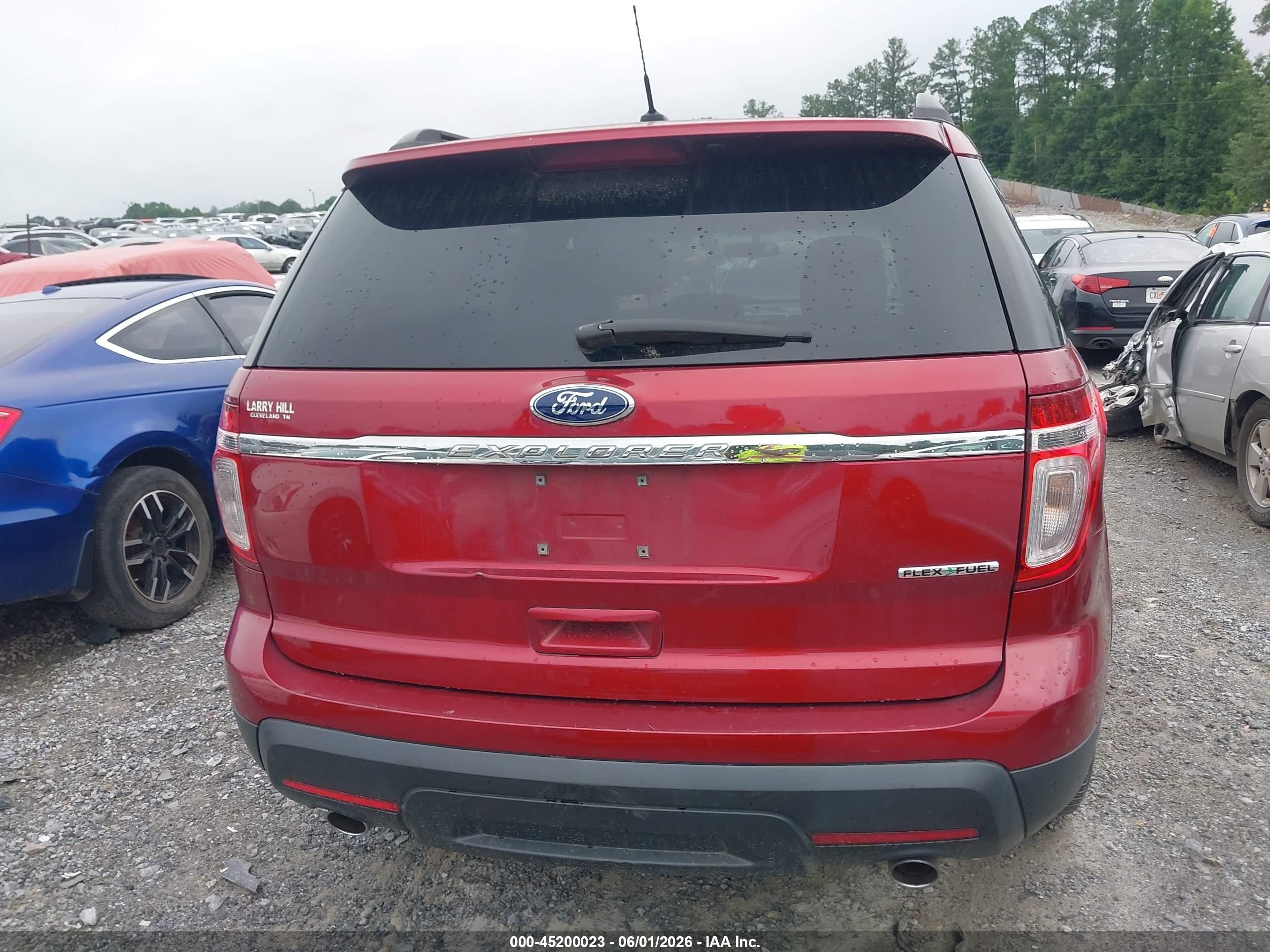 2015 Ford Explorer   Red vin: 1FM5K7B83FGA51175