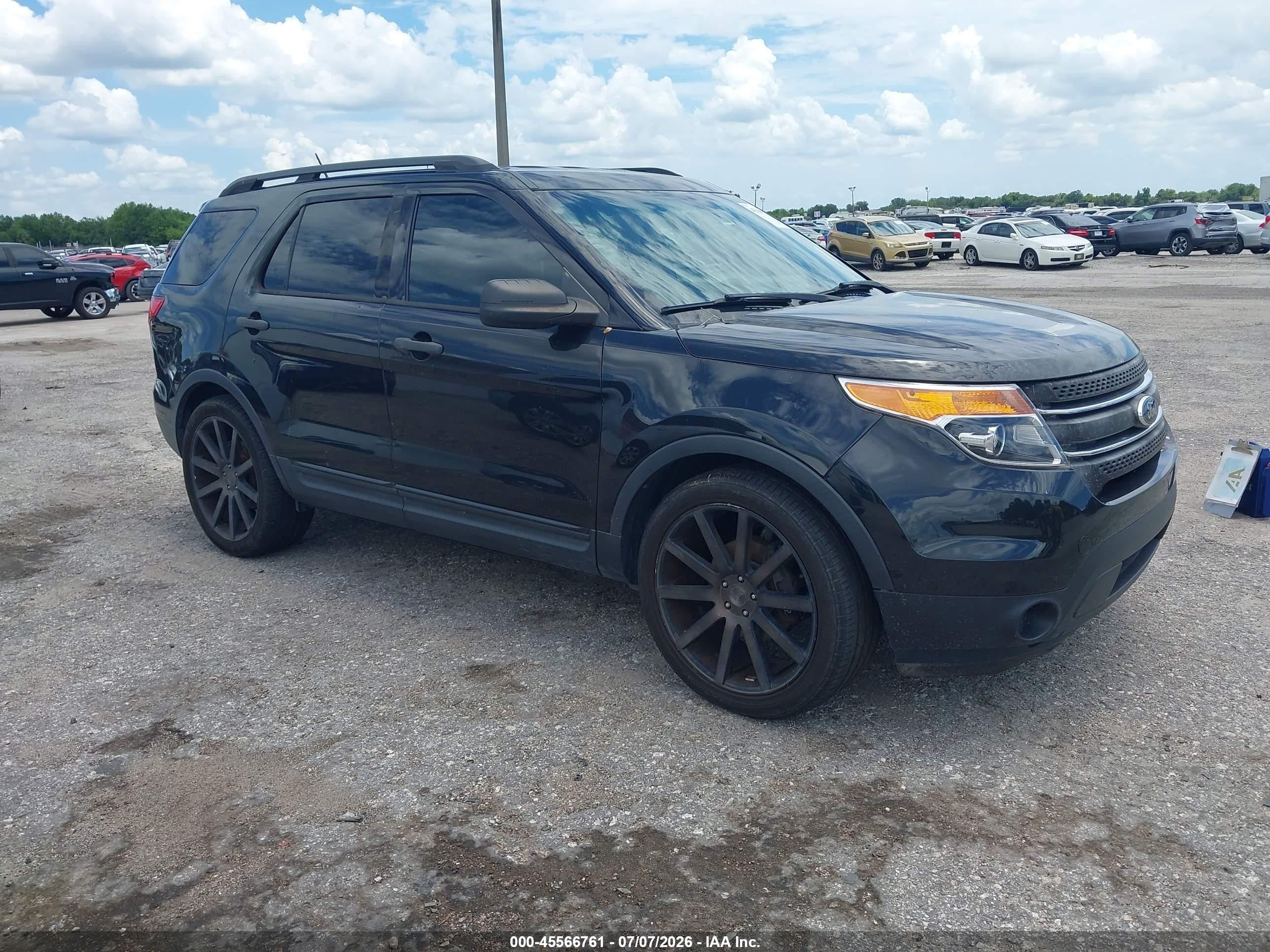 2013 Ford Explorer   Black vin: 1FM5K7B84DGA36522