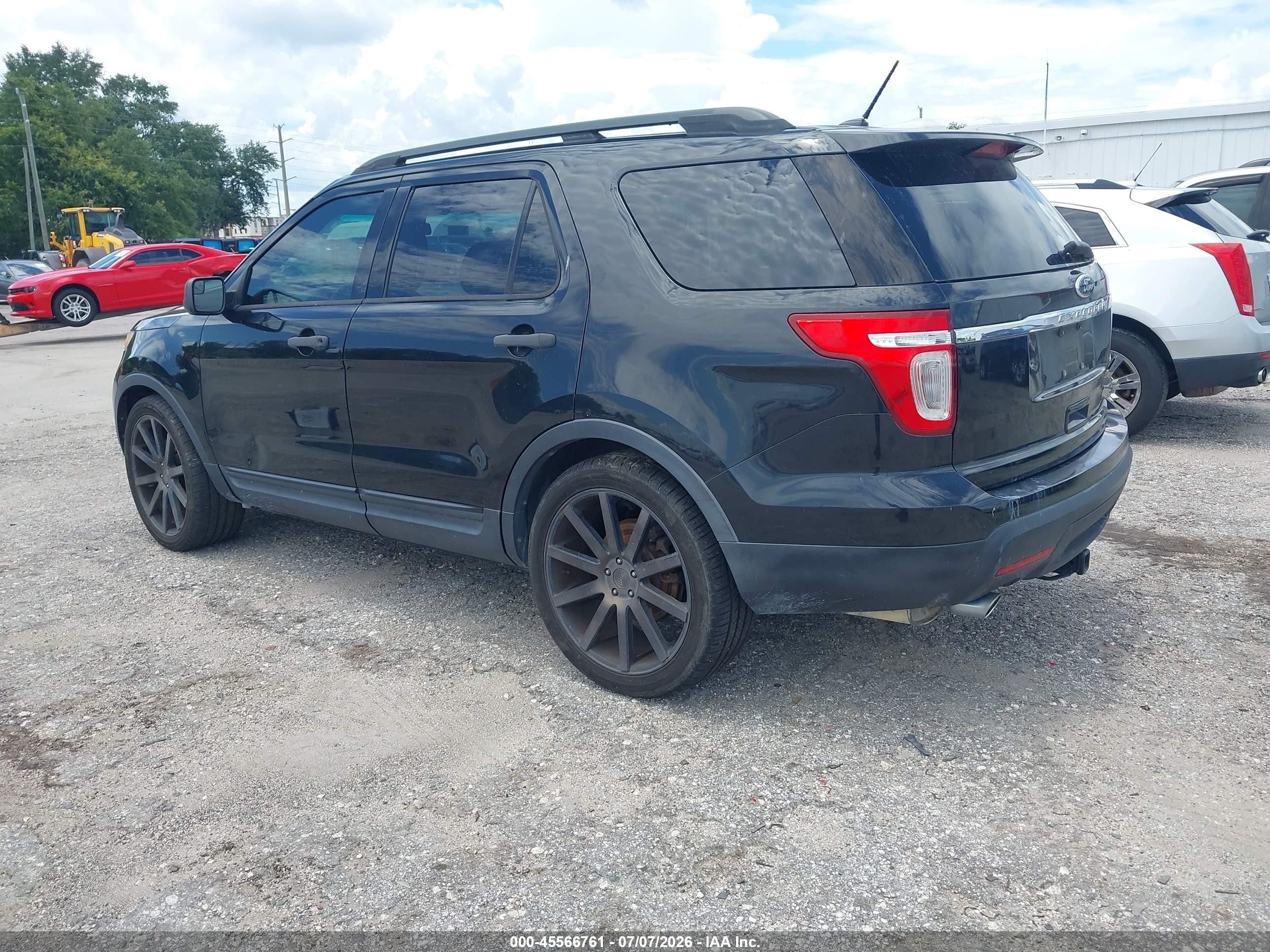2013 Ford Explorer   Black vin: 1FM5K7B84DGA36522