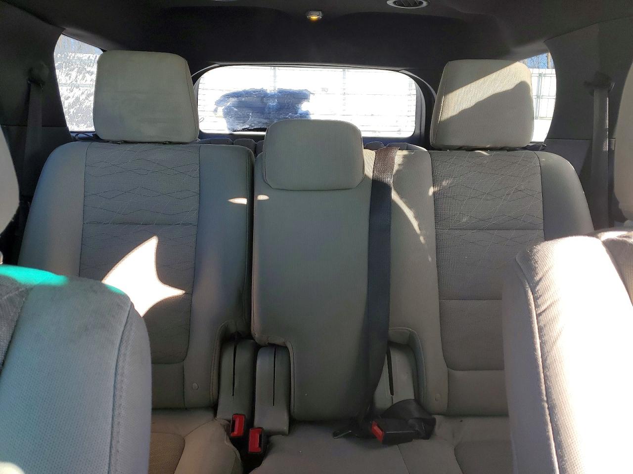 2015 Ford Explorer Silver vin: 1FM5K7B84FGA53081