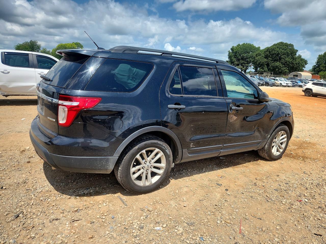 2015 Ford Explorer Черный vin: 1FM5K7B84FGA61598