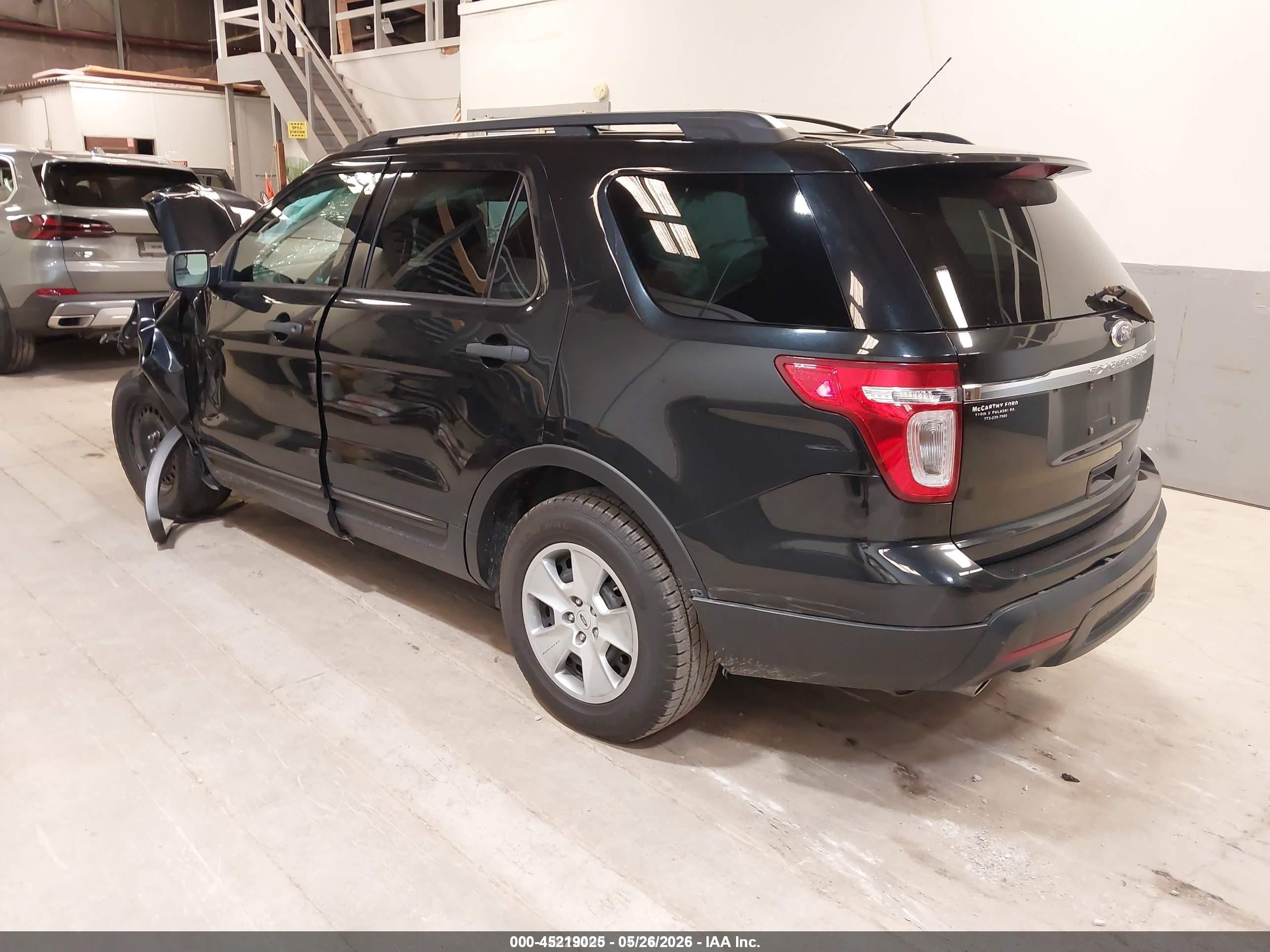 2013 Ford Explorer   Black vin: 1FM5K7B85DGA40482
