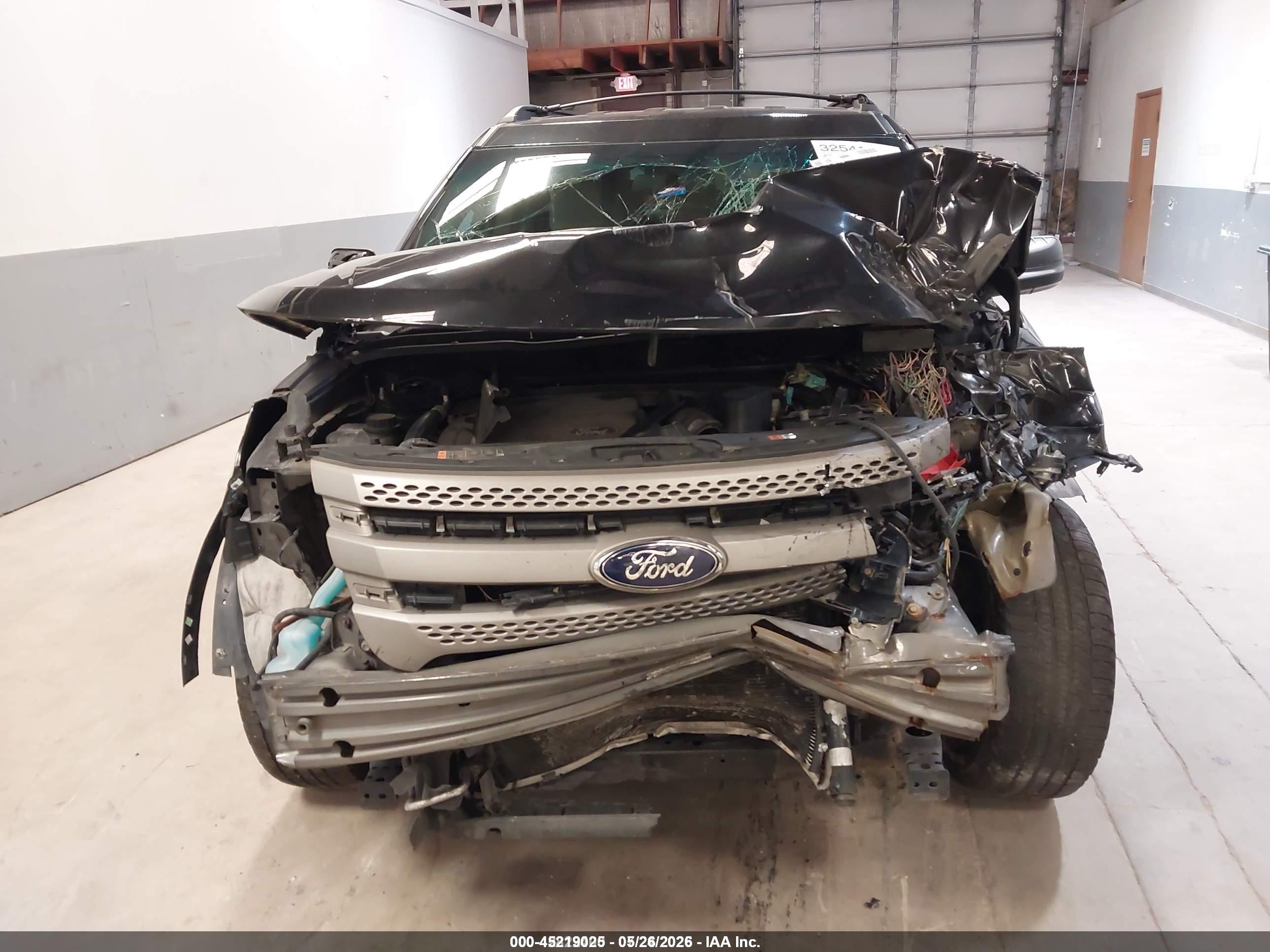 2013 Ford Explorer   Black vin: 1FM5K7B85DGA40482