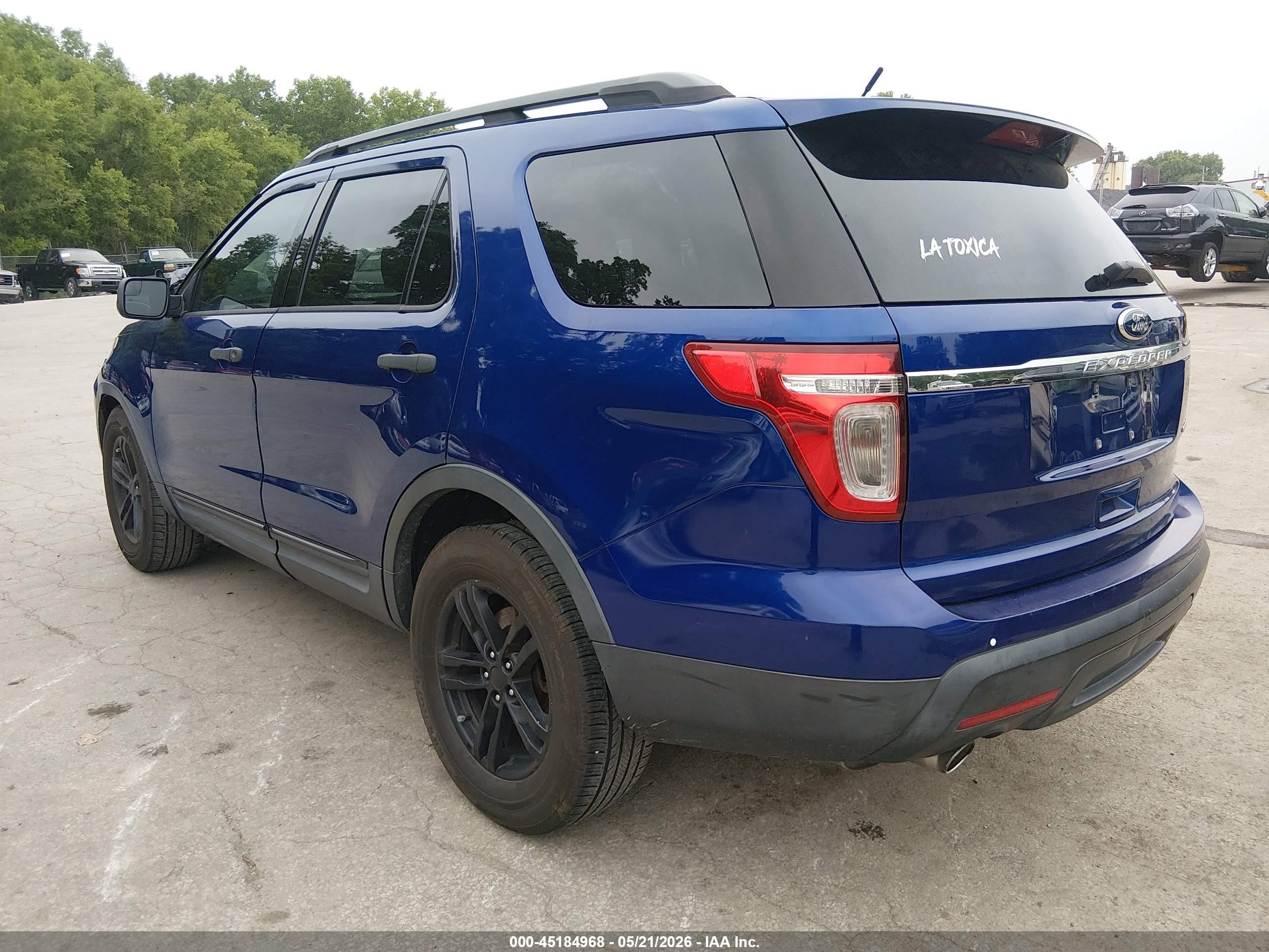 2014 Ford Explorer   Blue vin: 1FM5K7B85EGB67671