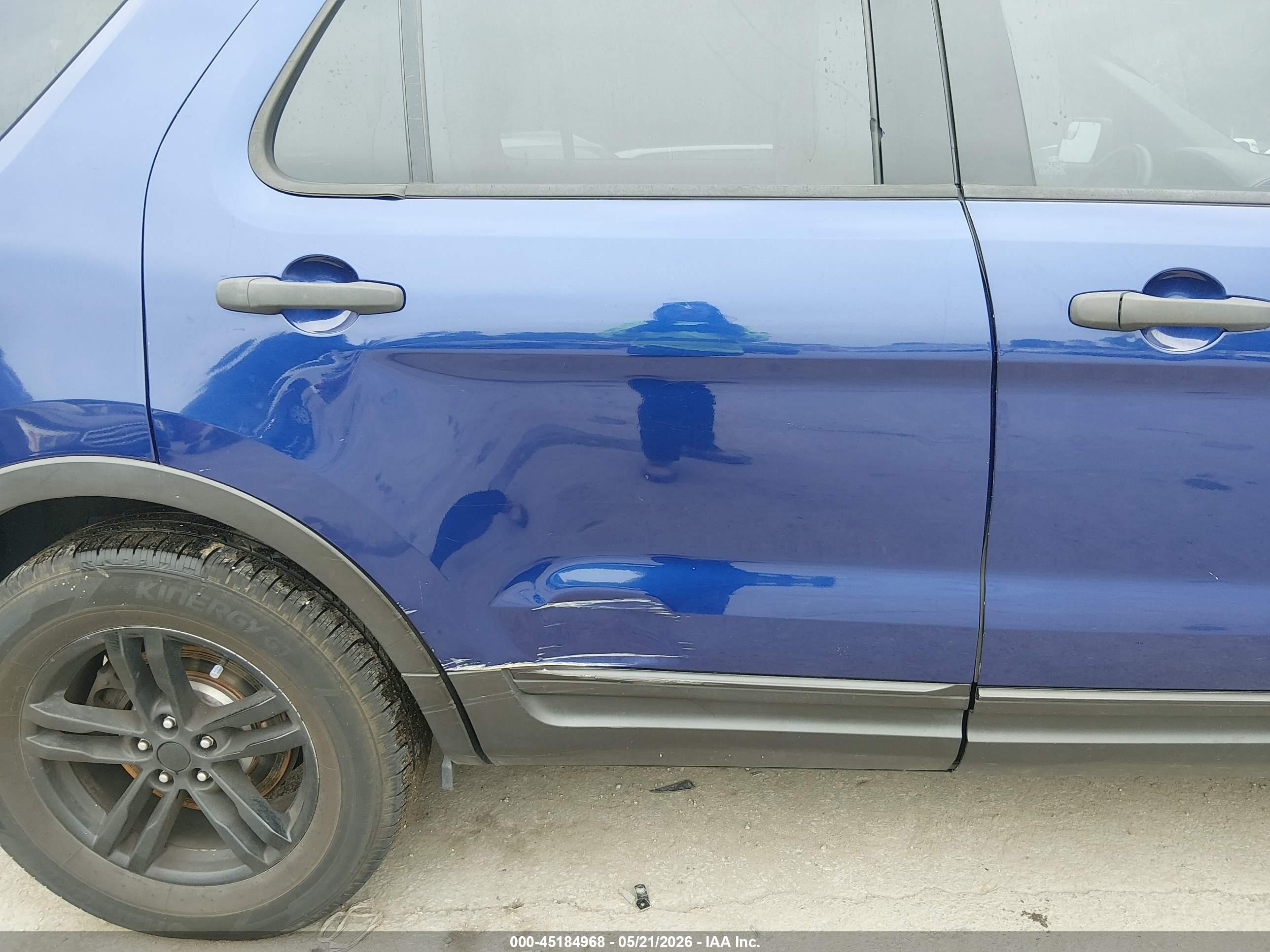 2014 Ford Explorer   Blue vin: 1FM5K7B85EGB67671