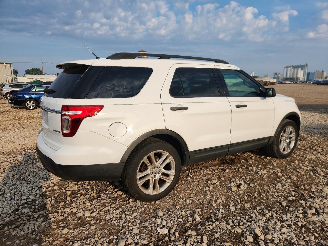 2015 Ford Explorer White vin: 1FM5K7B85FGA84498