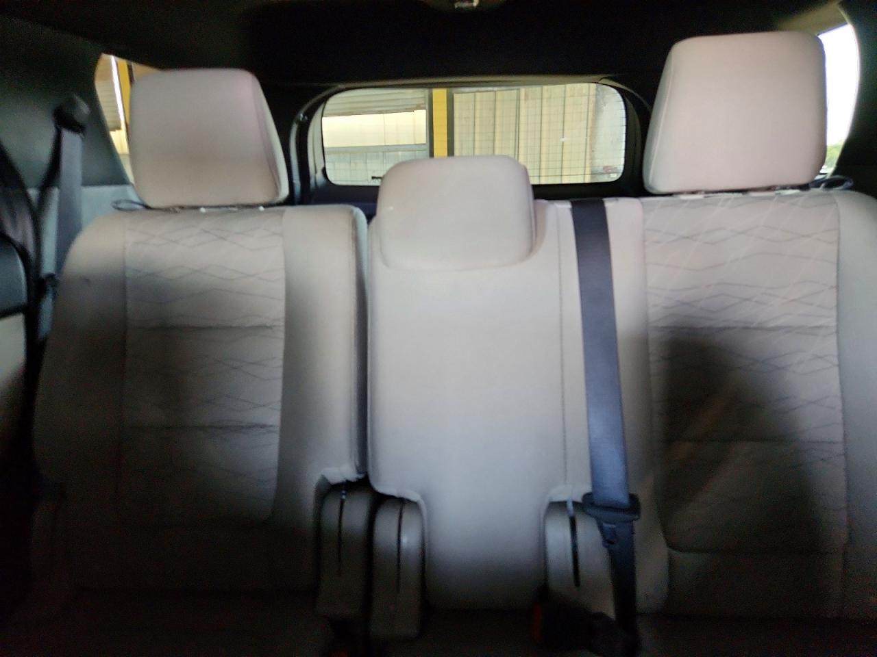 2015 Ford Explorer Silver vin: 1FM5K7B85FGB13207