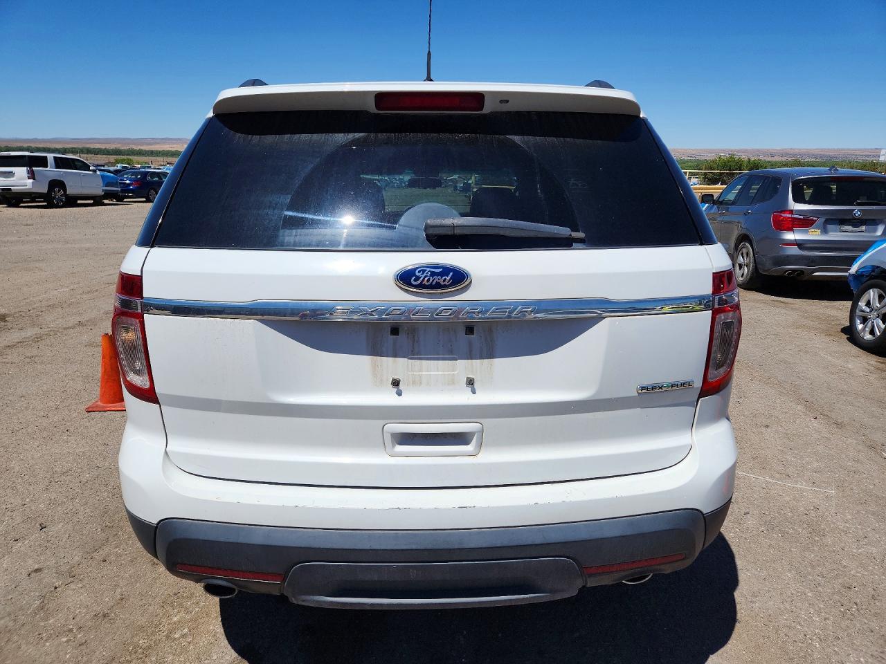 2014 Ford Explorer White vin: 1FM5K7B86EGA01479