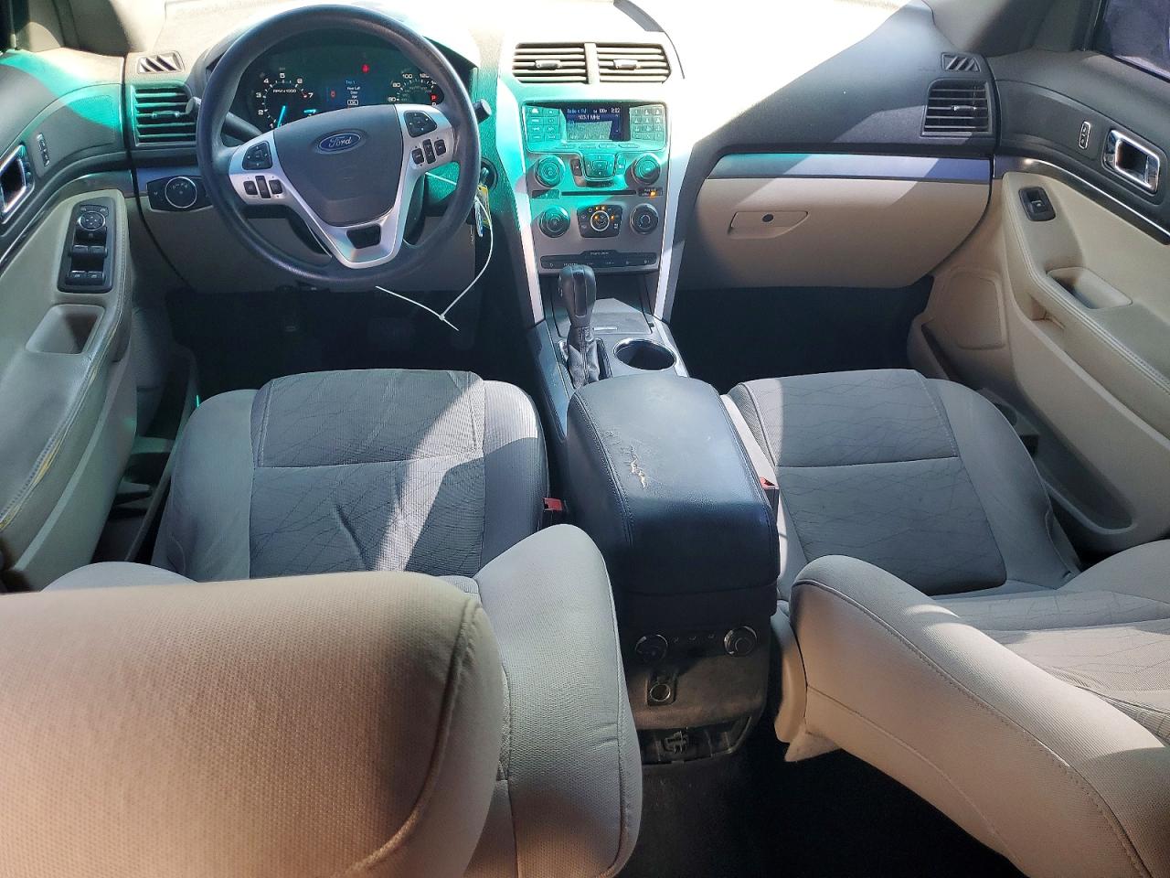 2014 Ford Explorer Silver vin: 1FM5K7B86EGA44087