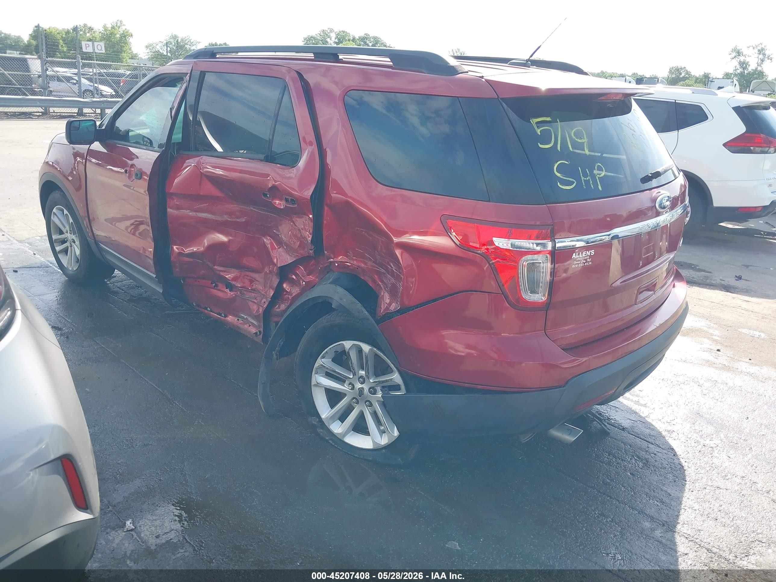 2015 Ford Explorer   Maroon vin: 1FM5K7B86FGA24598