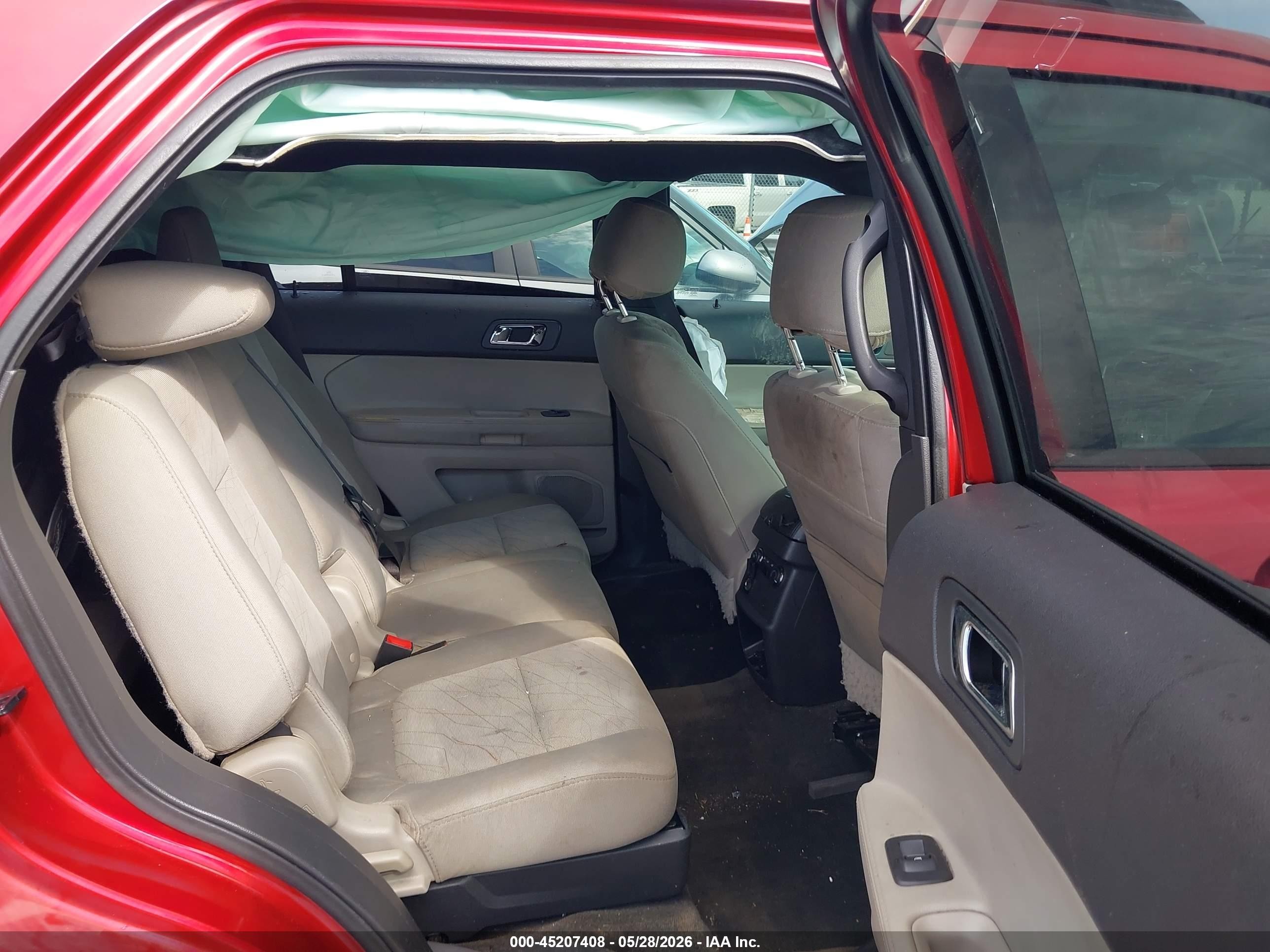 2015 Ford Explorer   Maroon vin: 1FM5K7B86FGA24598