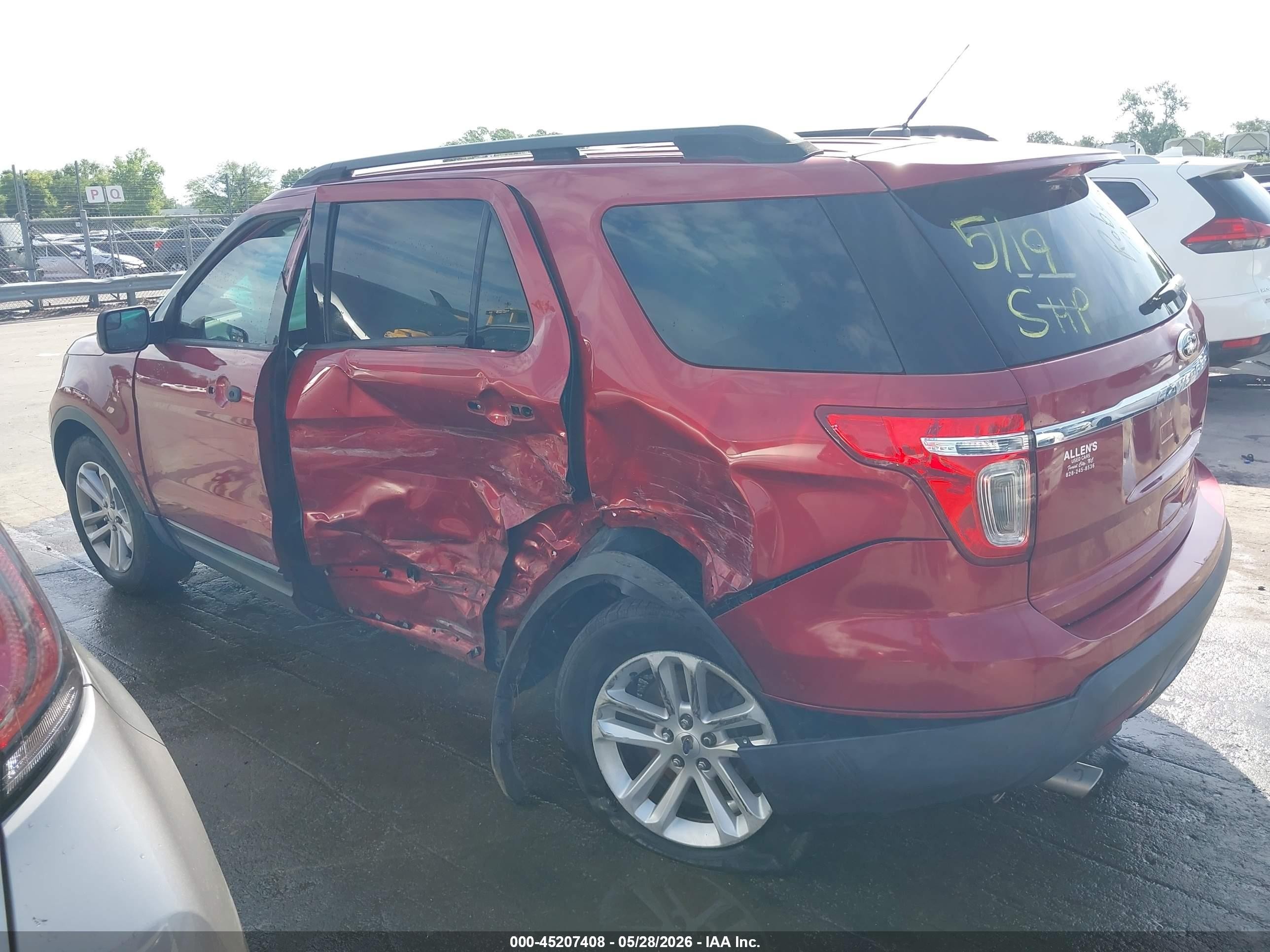 2015 Ford Explorer   Maroon vin: 1FM5K7B86FGA24598