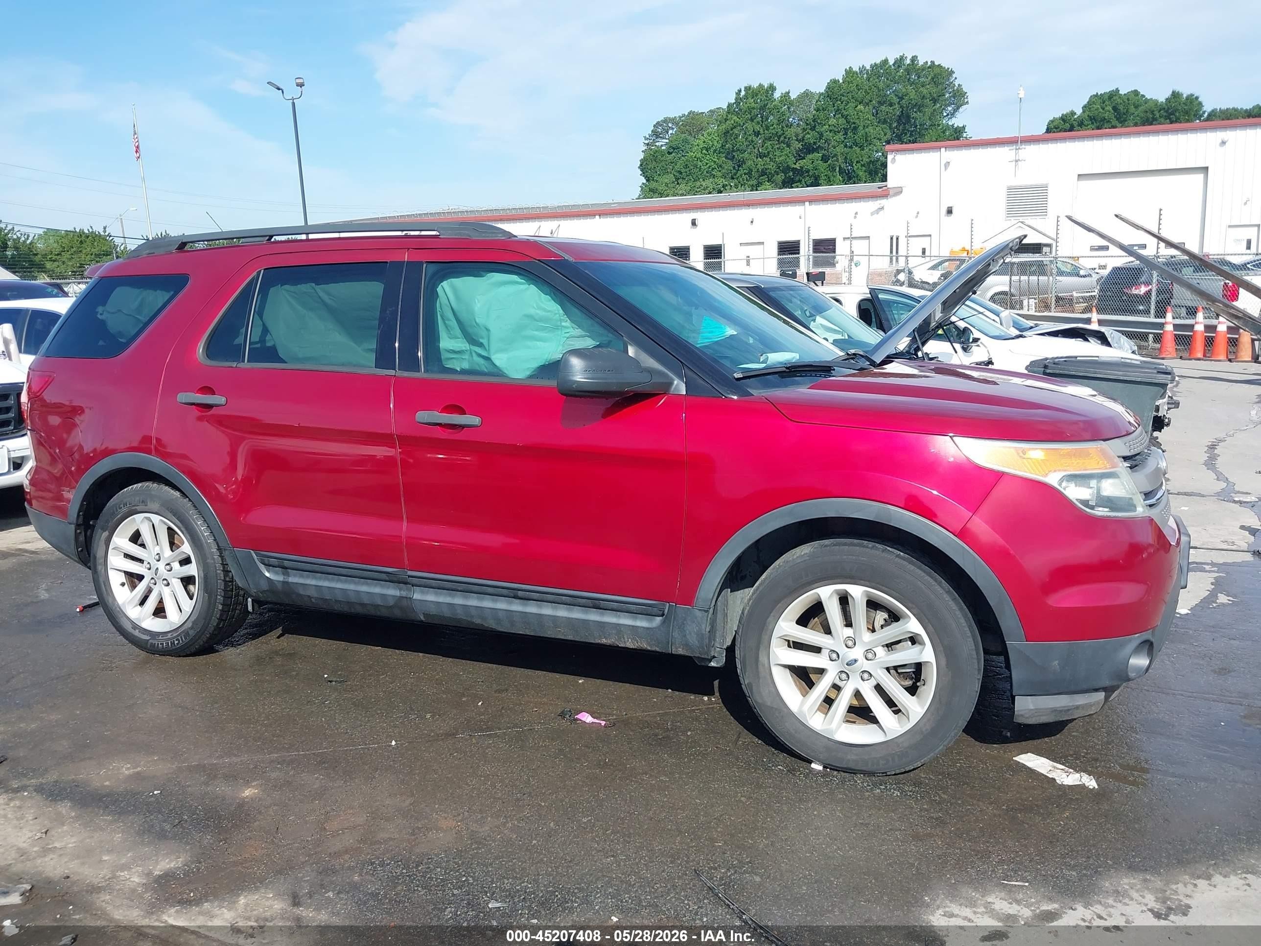 2015 Ford Explorer   Maroon vin: 1FM5K7B86FGA24598