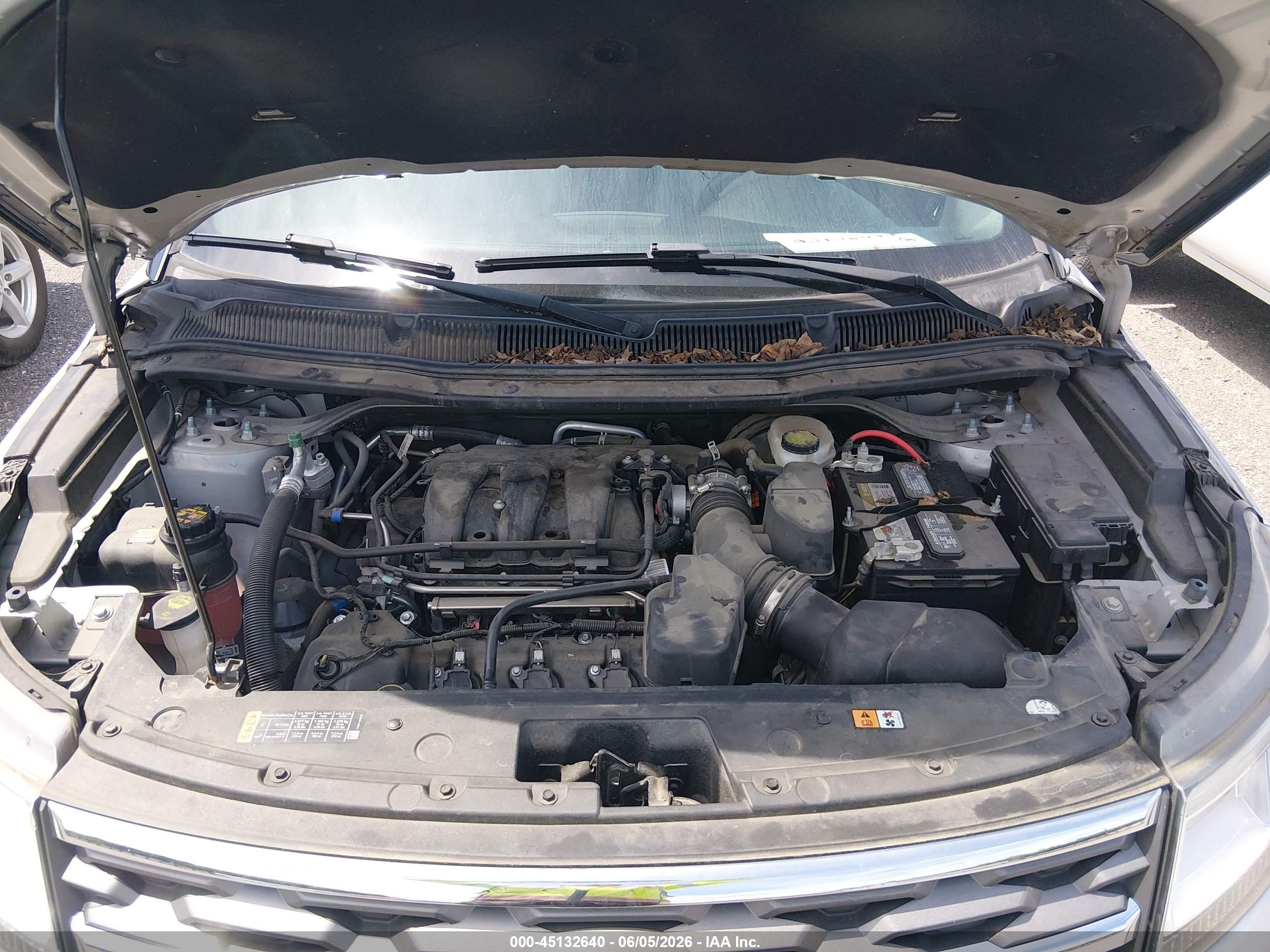 2018 Ford Explorer   Silver vin: 1FM5K7B86JGC45126