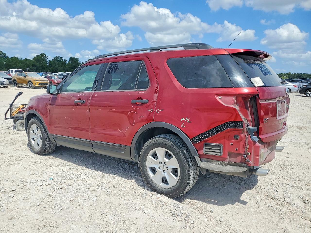 2014 Ford Explorer Red vin: 1FM5K7B87EGA79625