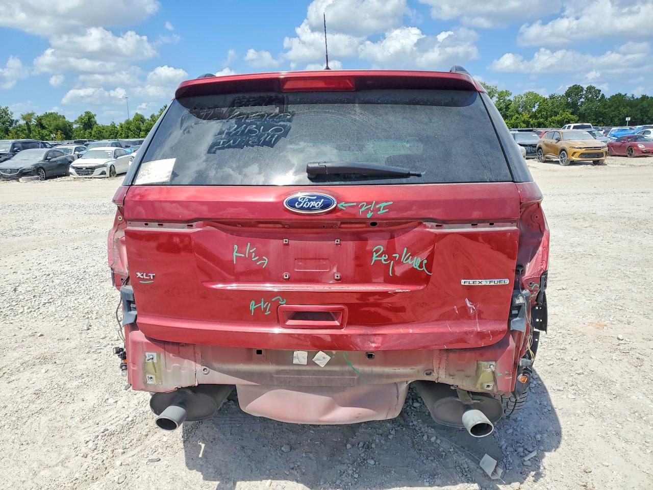 2014 Ford Explorer Red vin: 1FM5K7B87EGA79625