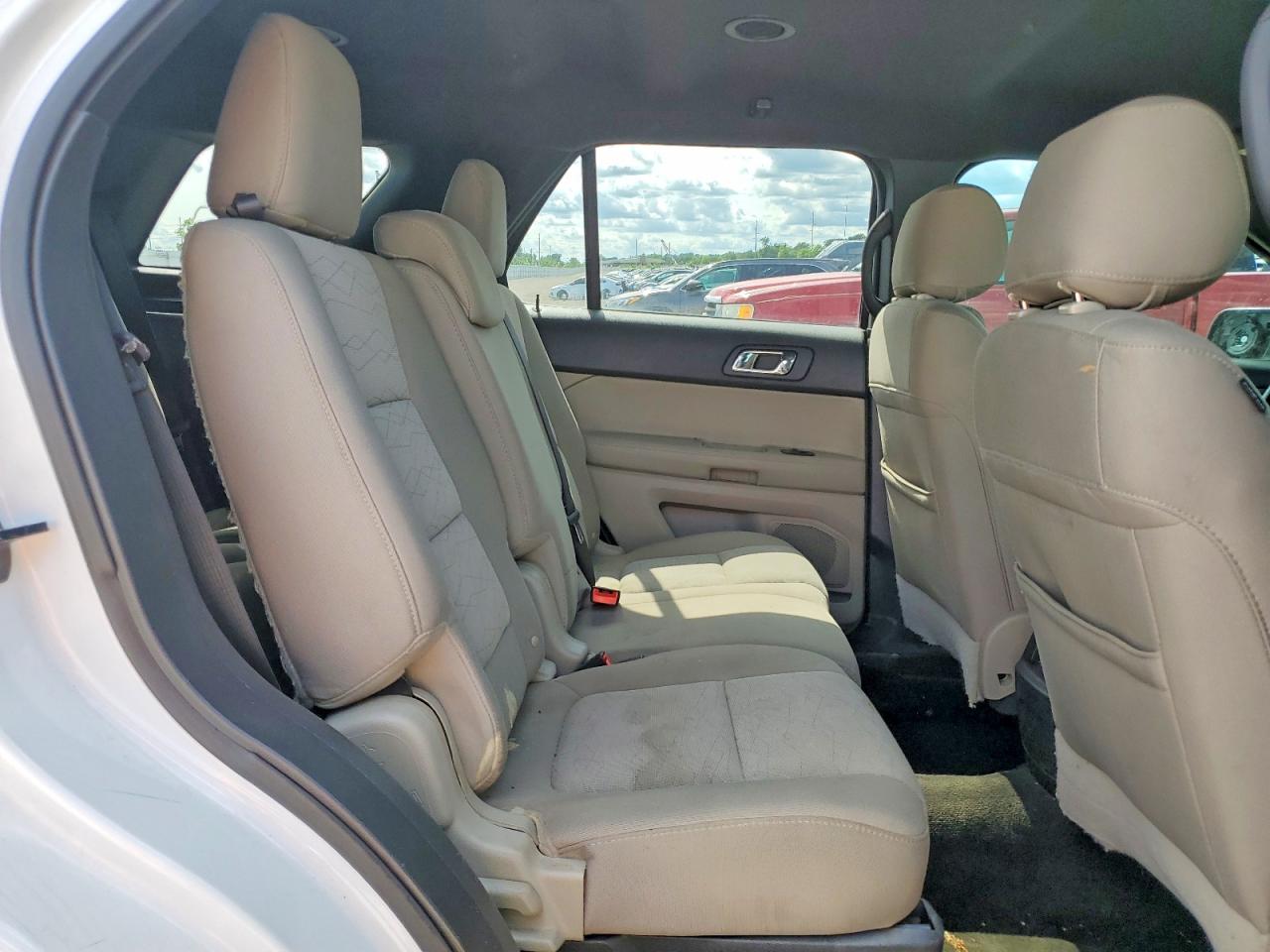 2014 Ford Explorer White vin: 1FM5K7B87EGC00721