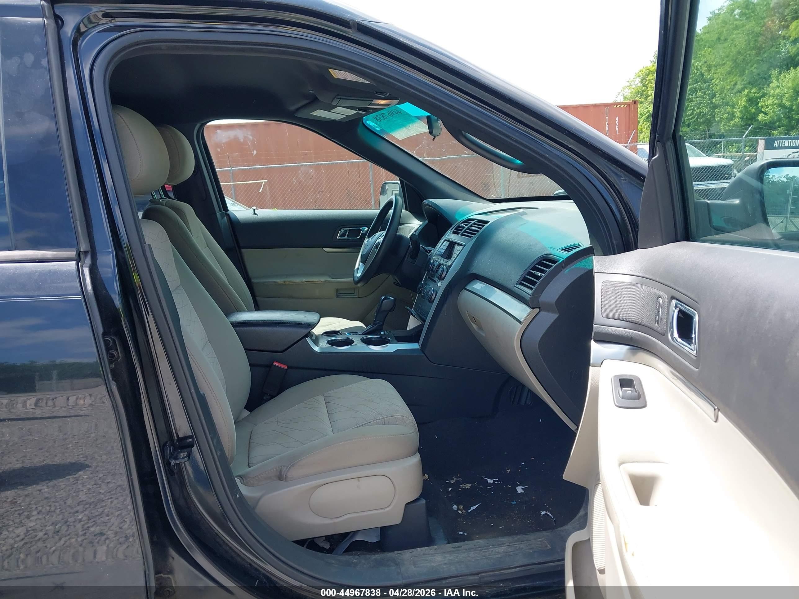 2013 Ford Explorer   Black vin: 1FM5K7B88DGA29220
