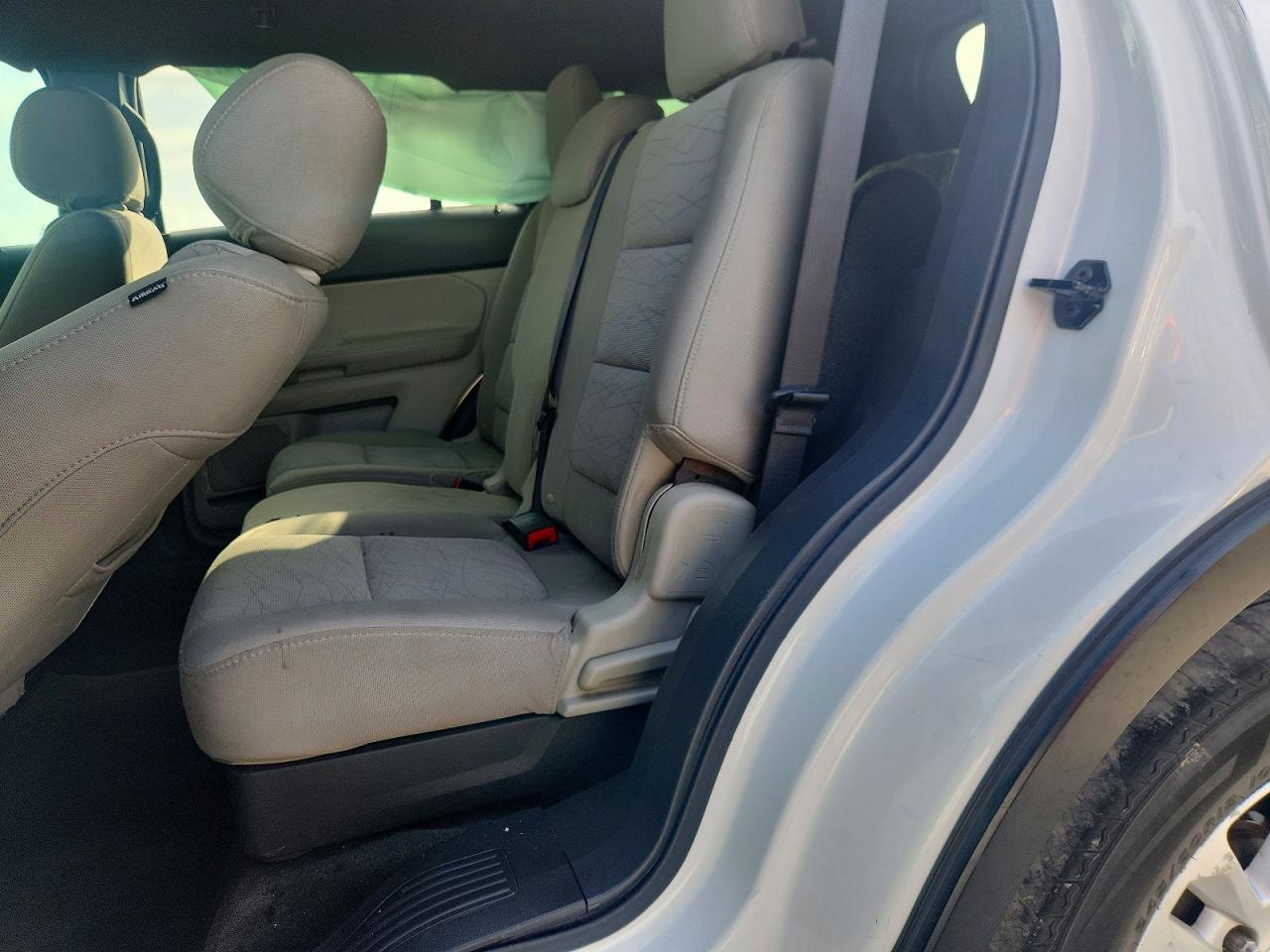2015 Ford Explorer White vin: 1FM5K7B88FGA26787