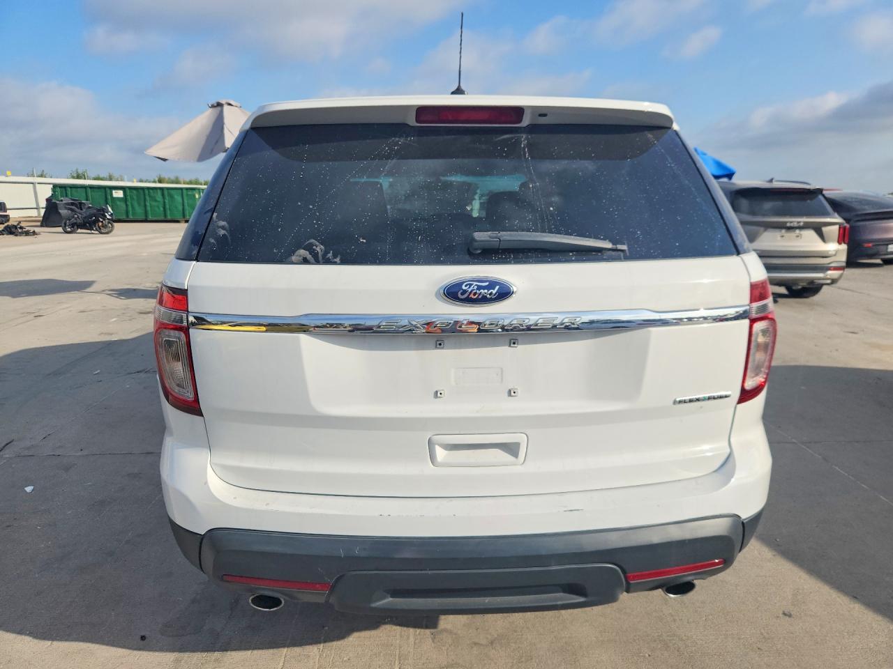 2015 Ford Explorer White vin: 1FM5K7B88FGA26787