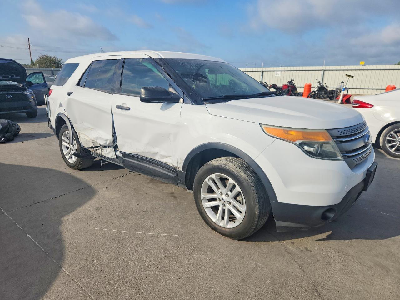 2015 Ford Explorer White vin: 1FM5K7B88FGA26787