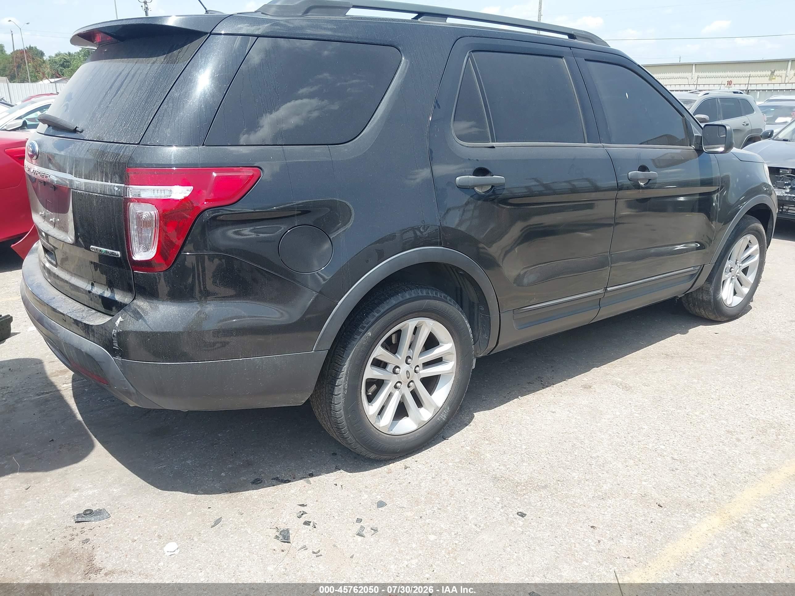 2015 Ford Explorer   Black vin: 1FM5K7B88FGA40057
