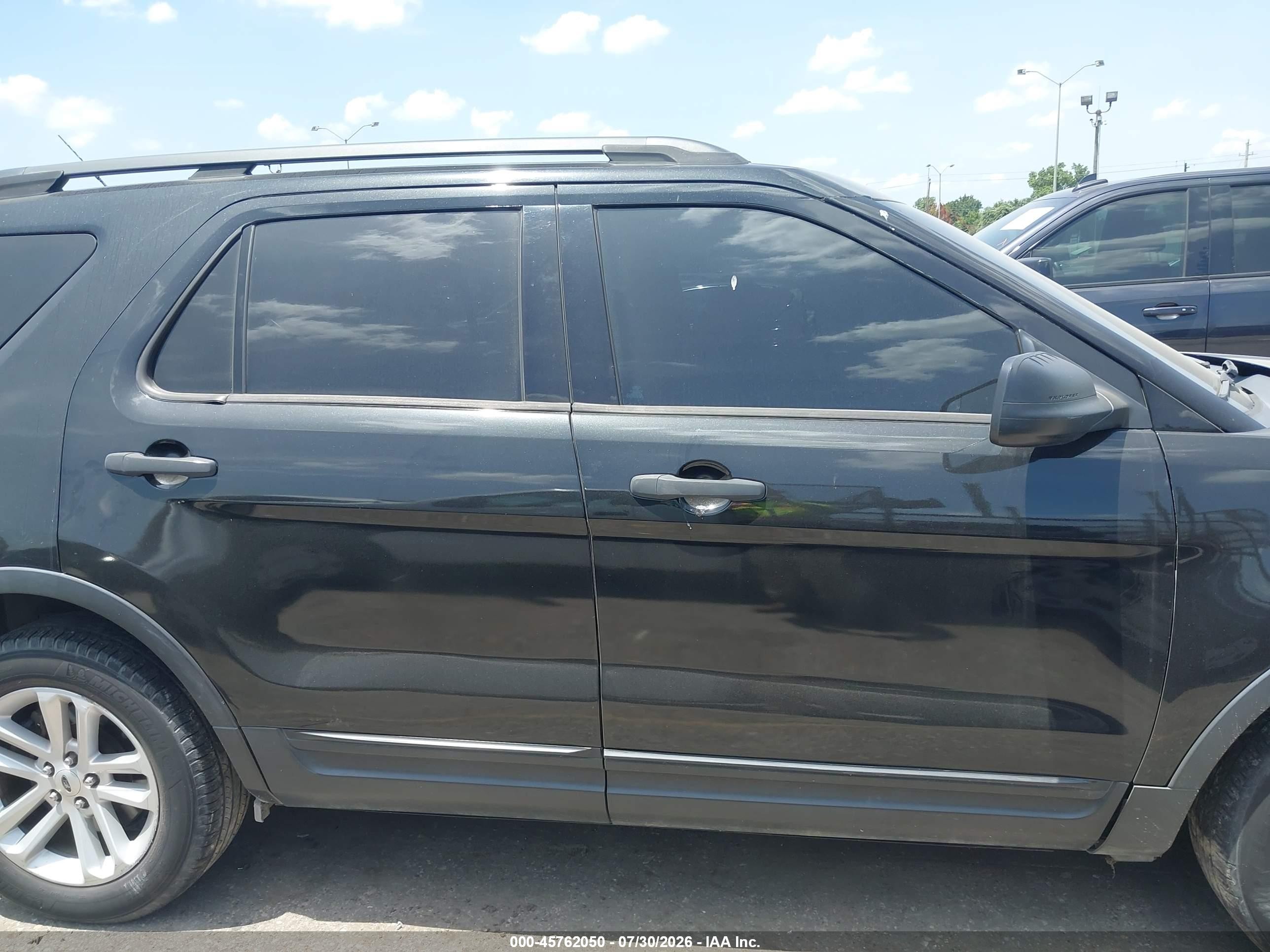 2015 Ford Explorer   Black vin: 1FM5K7B88FGA40057