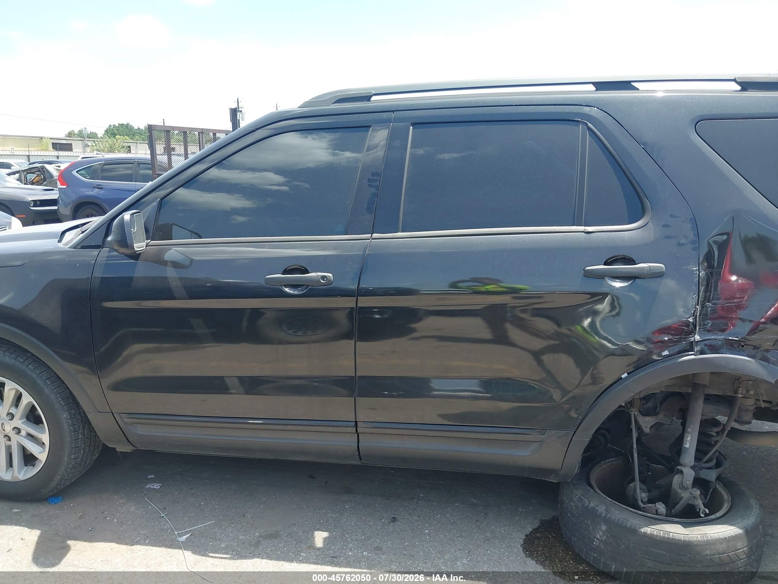 2015 Ford Explorer   Black vin: 1FM5K7B88FGA40057