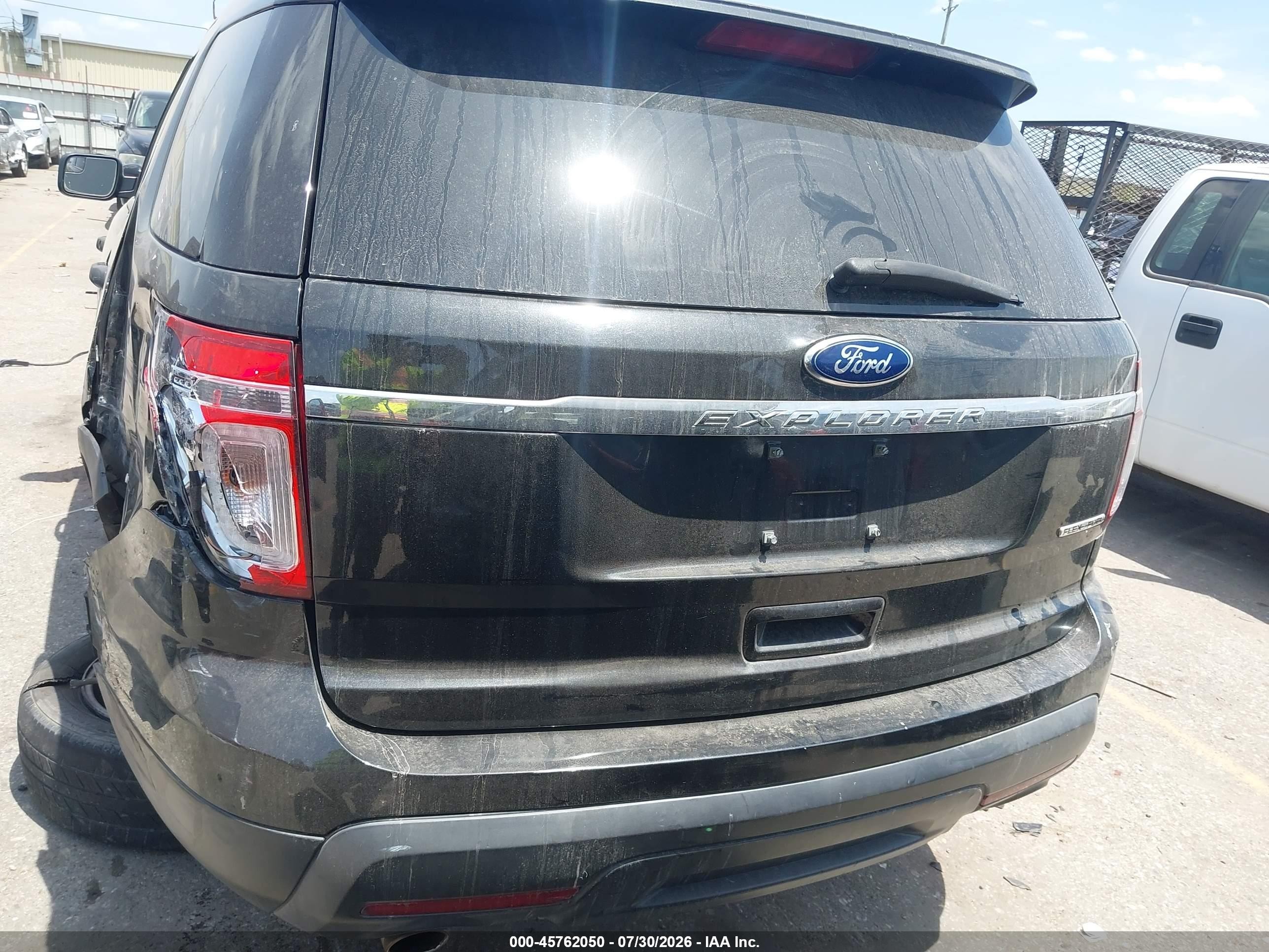 2015 Ford Explorer   Black vin: 1FM5K7B88FGA40057
