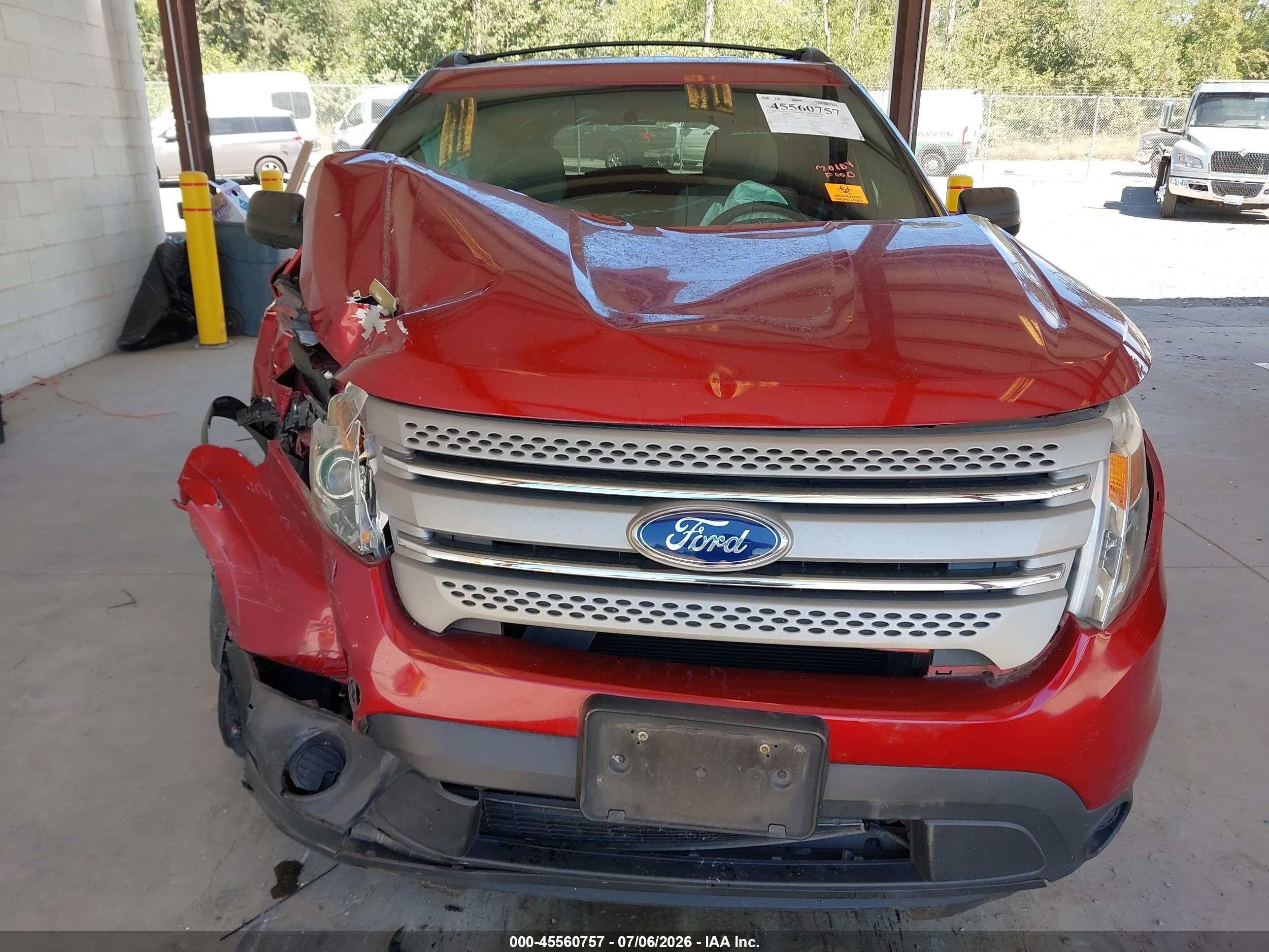 2015 Ford Explorer   Red vin: 1FM5K7B88FGC04780