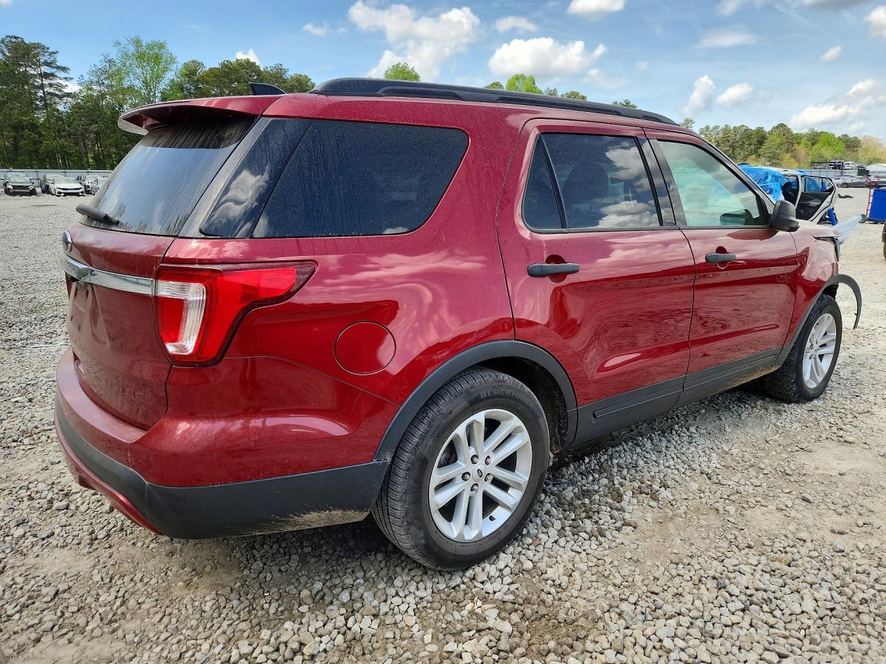2017 Ford Explorer Red vin: 1FM5K7B88HGE41157