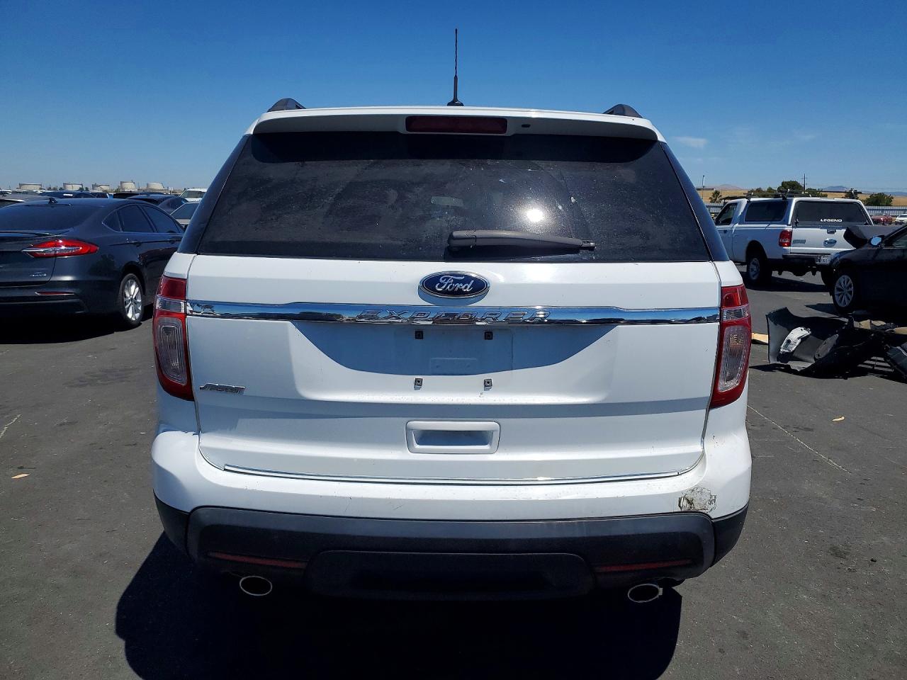 2013 Ford Explorer White vin: 1FM5K7B89DGA67829