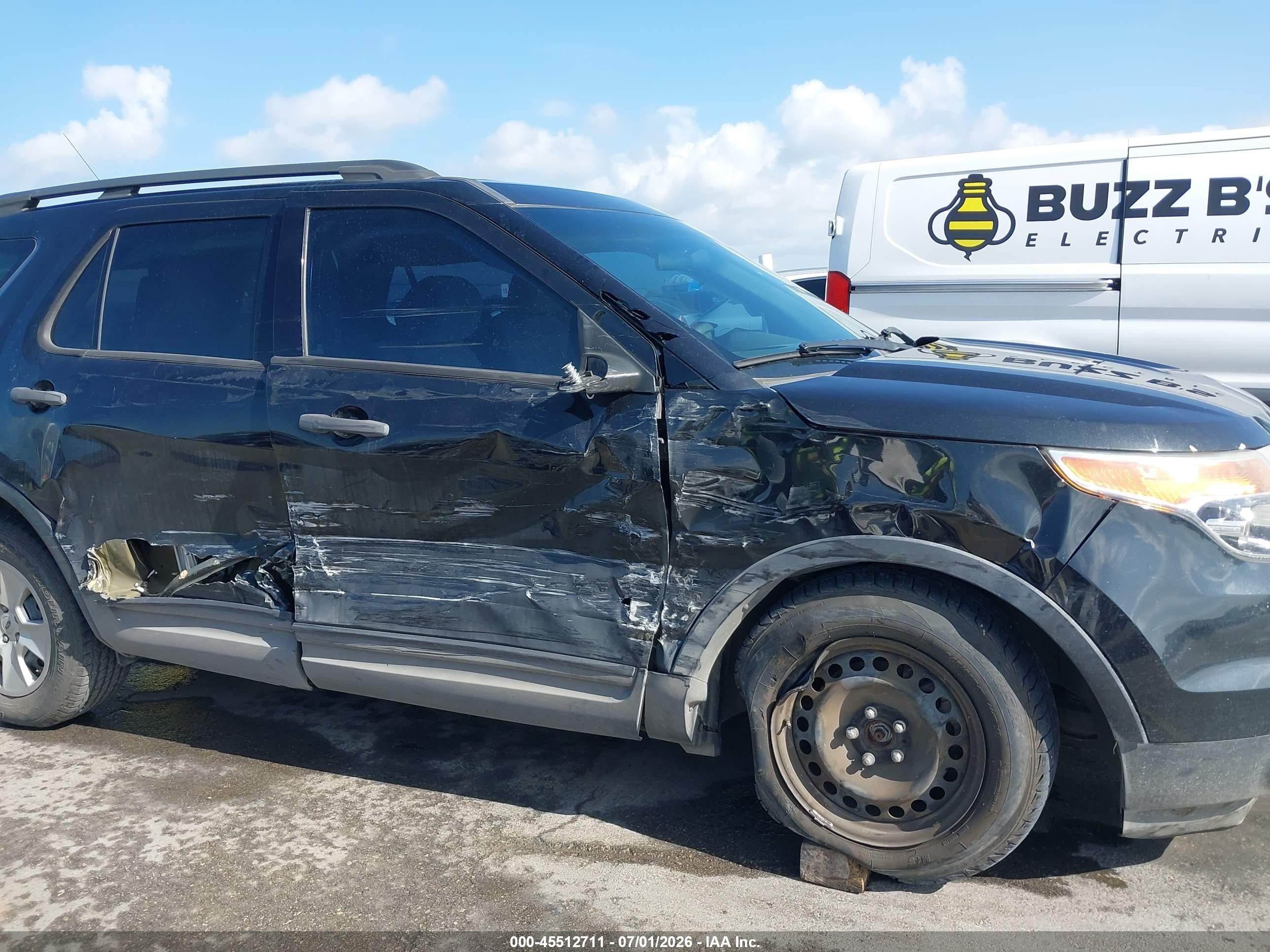 2014 Ford Explorer   Black vin: 1FM5K7B89EGA76516