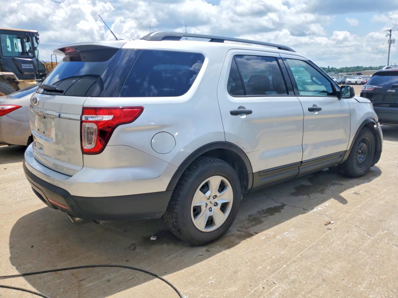 2014 Ford Explorer Silver vin: 1FM5K7B89EGB50646