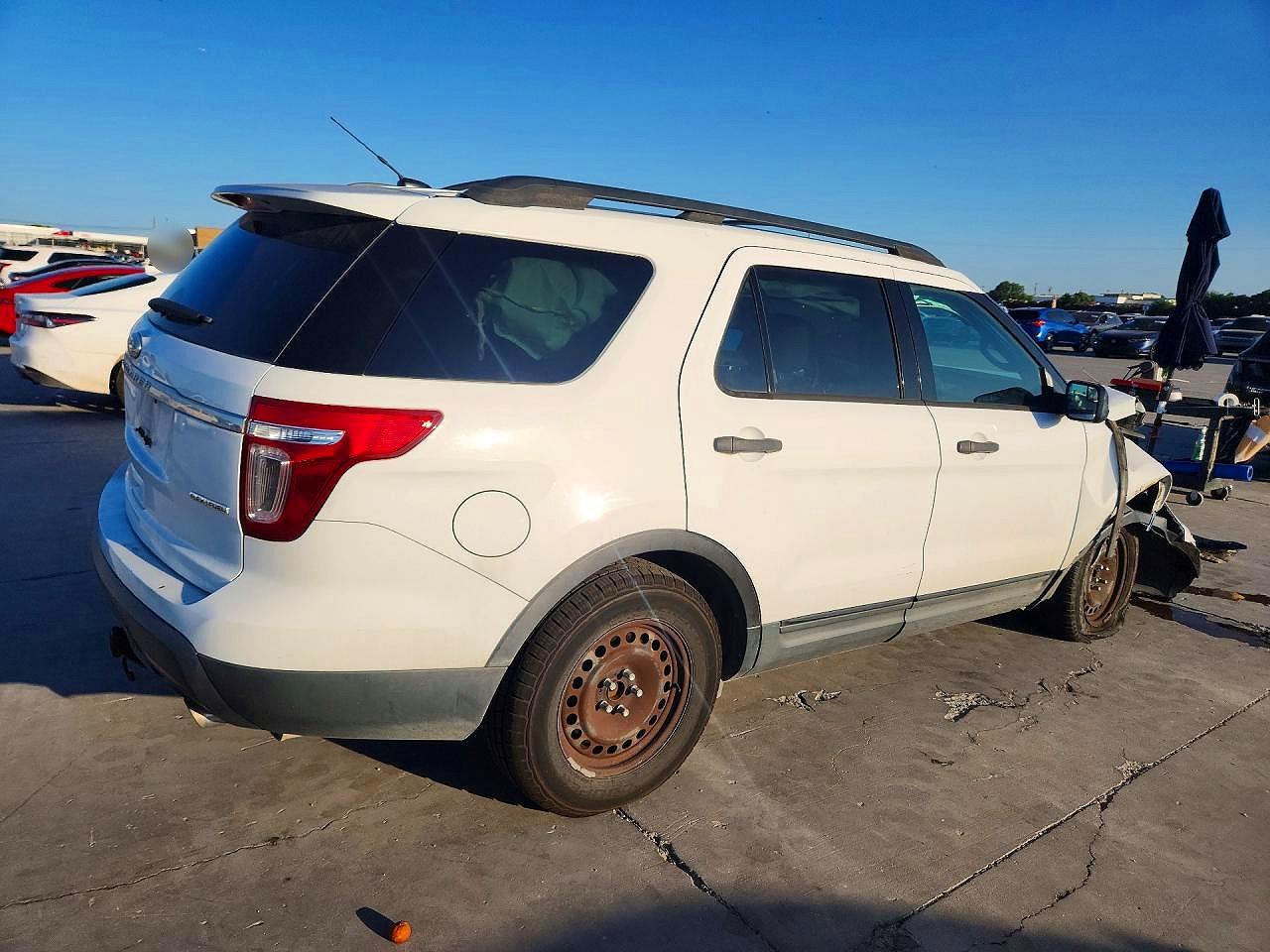 2014 Ford Explorer Белый vin: 1FM5K7B89EGC34658