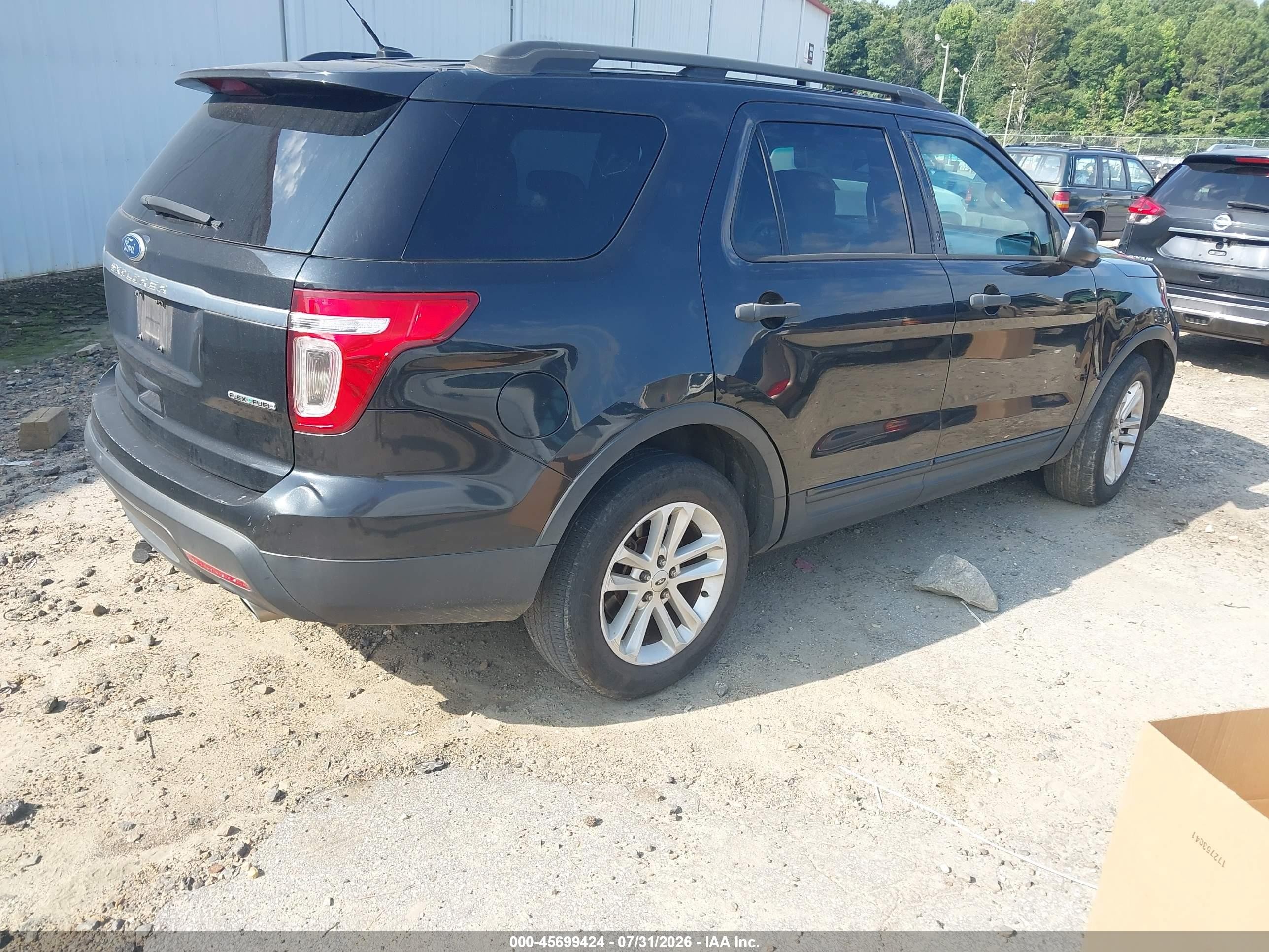 2015 Ford Explorer   Черный vin: 1FM5K7B89FGC33432
