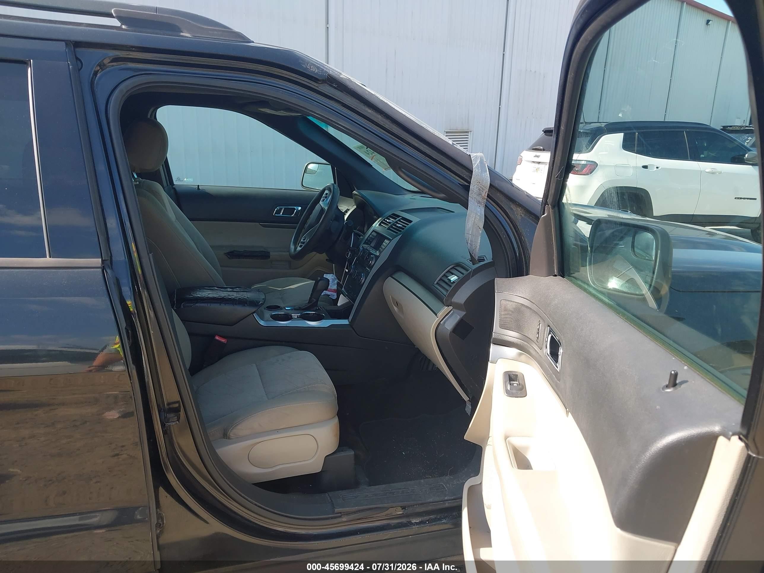 2015 Ford Explorer   Черный vin: 1FM5K7B89FGC33432
