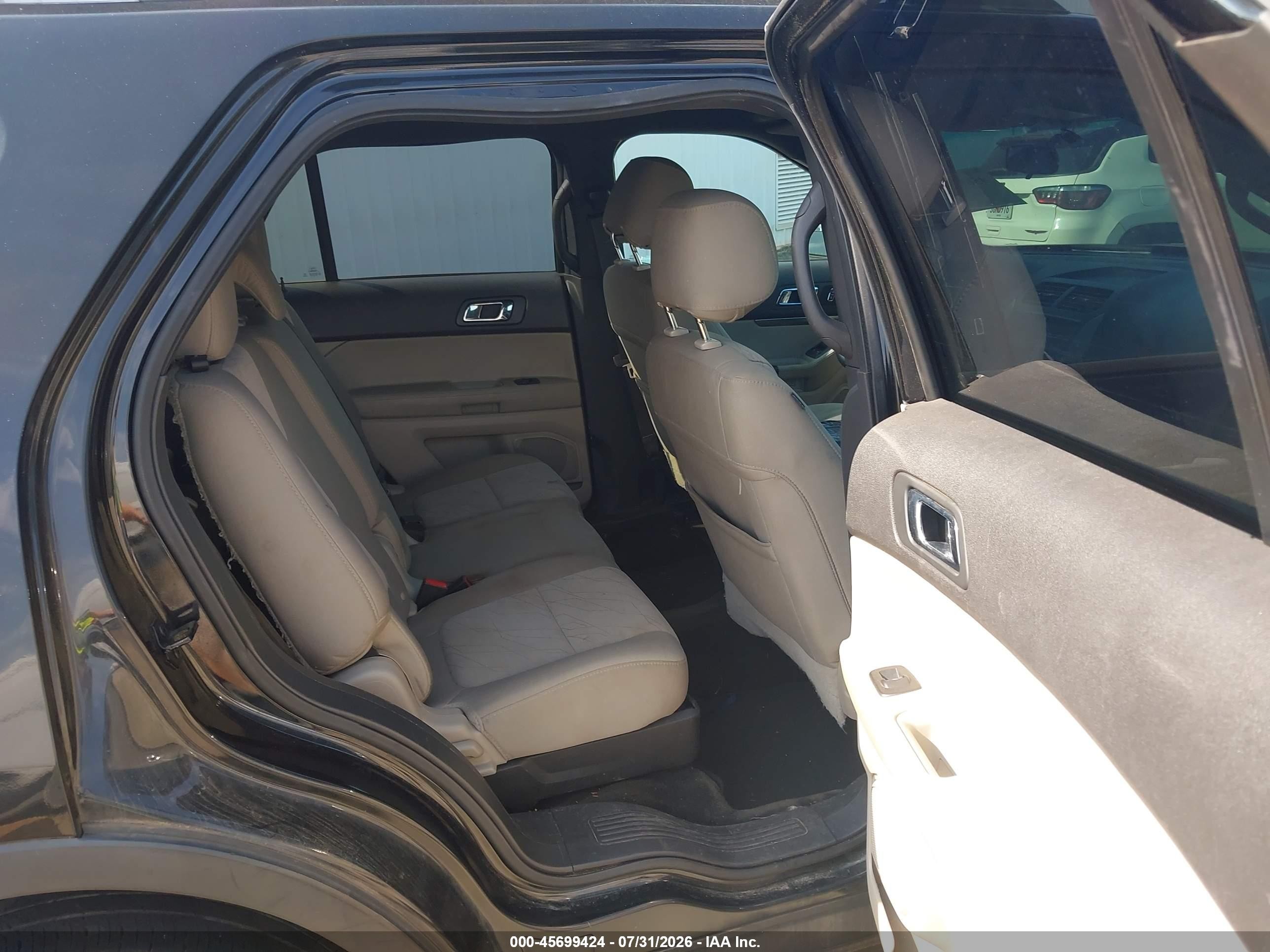 2015 Ford Explorer   Черный vin: 1FM5K7B89FGC33432