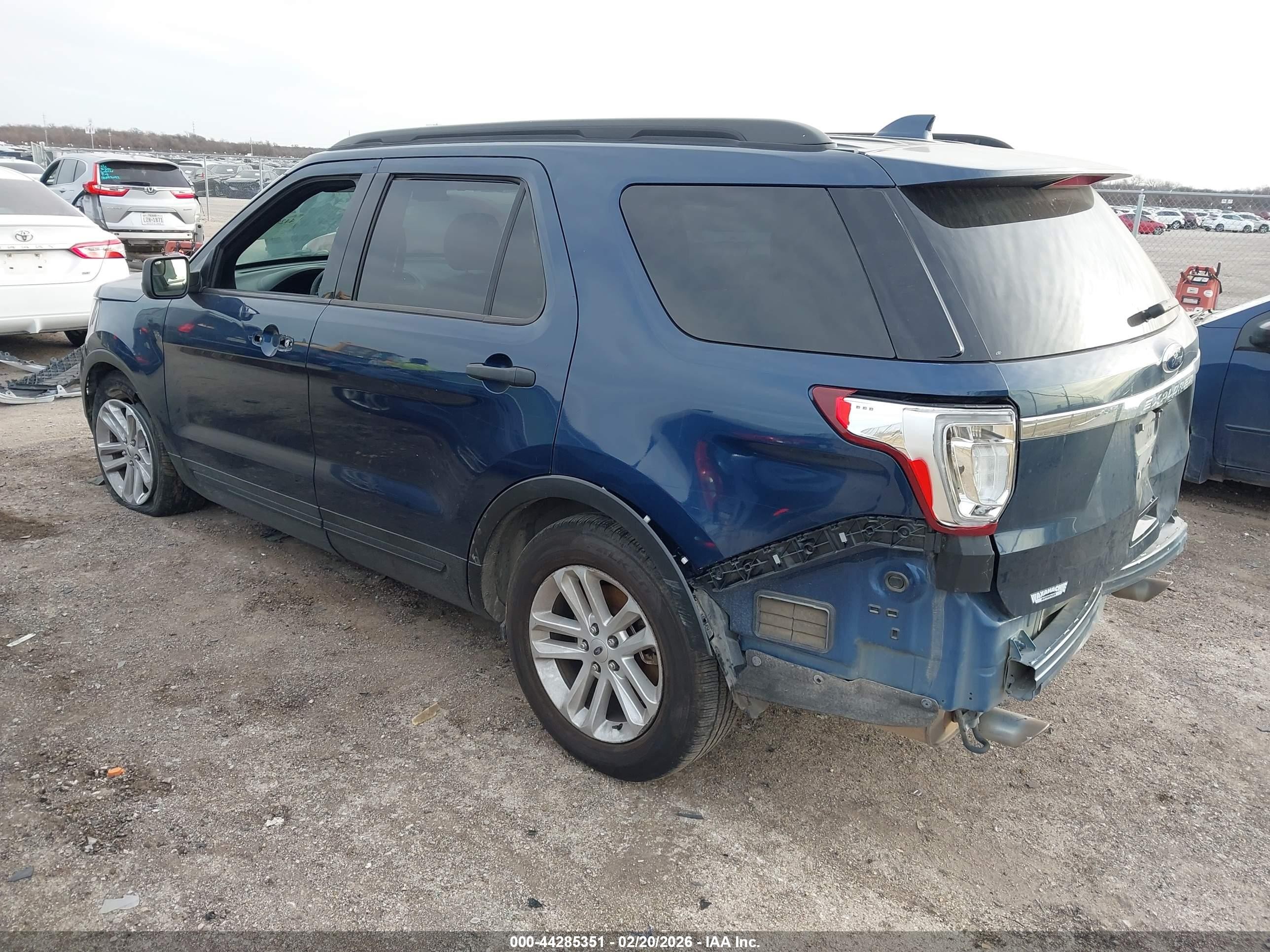 2017 Ford Explorer Blue vin: 1FM5K7B89HGD52892