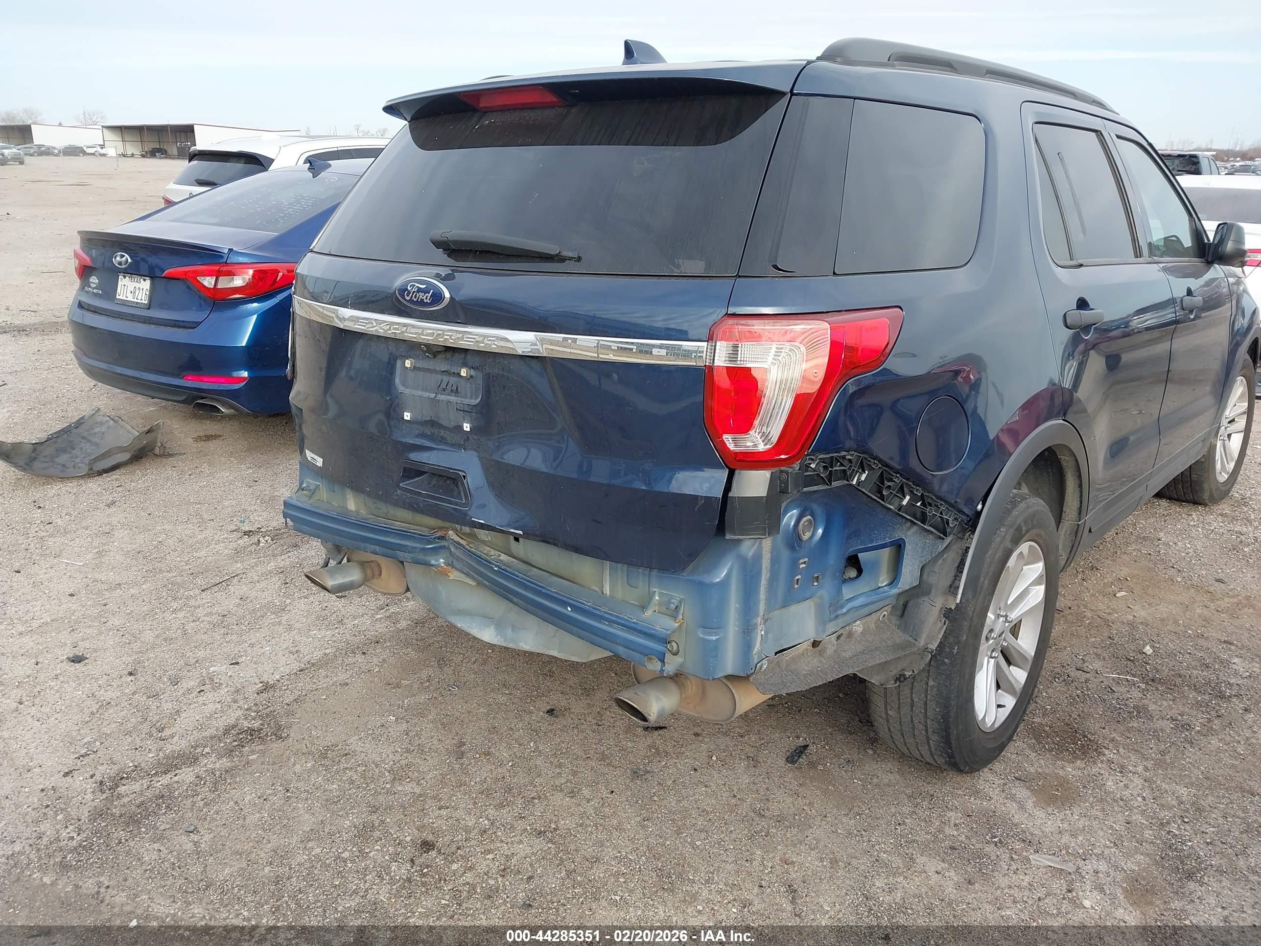 2017 Ford Explorer Blue vin: 1FM5K7B89HGD52892