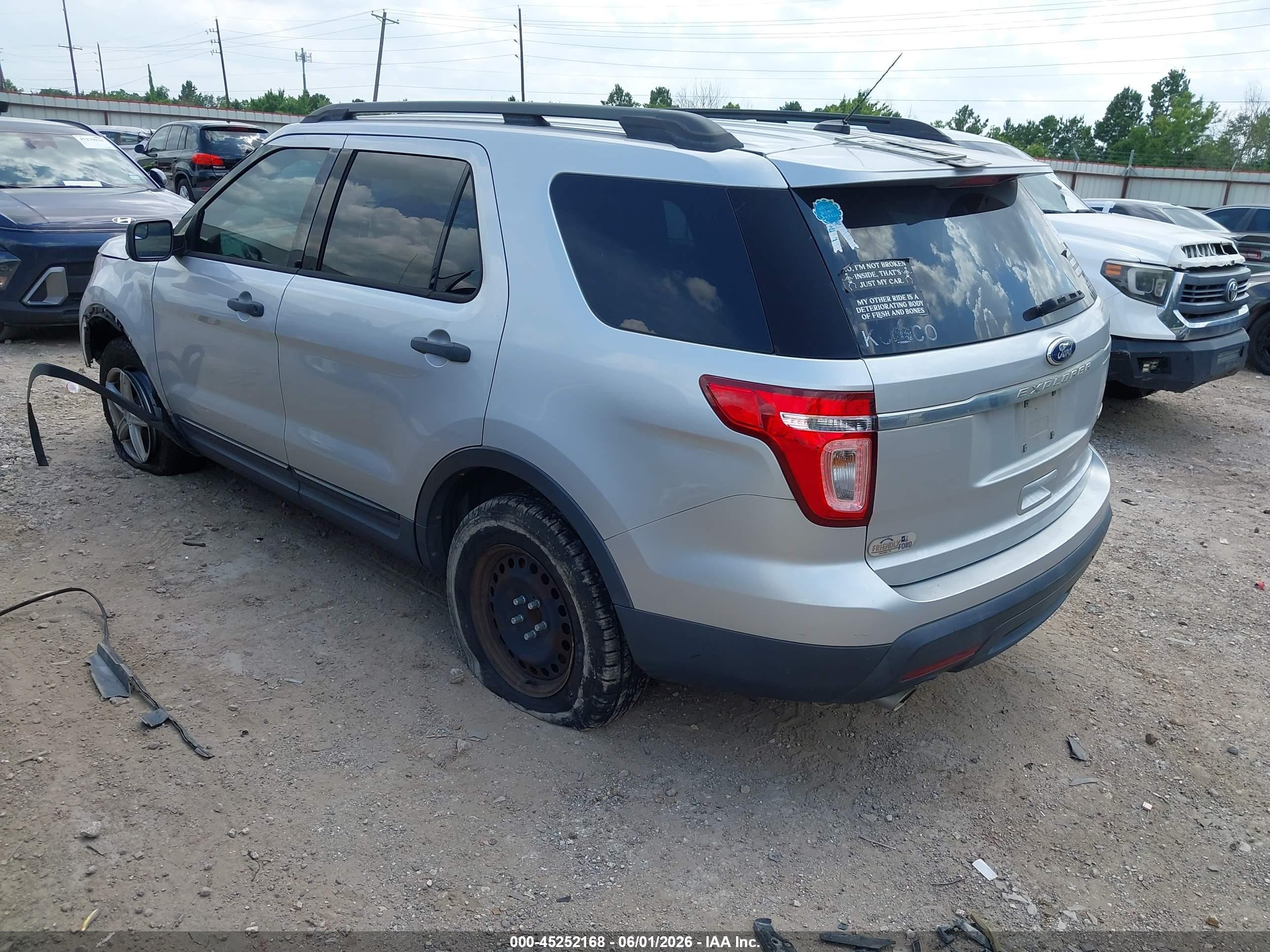 2014 Ford Explorer   Silver vin: 1FM5K7B8XEGA02795